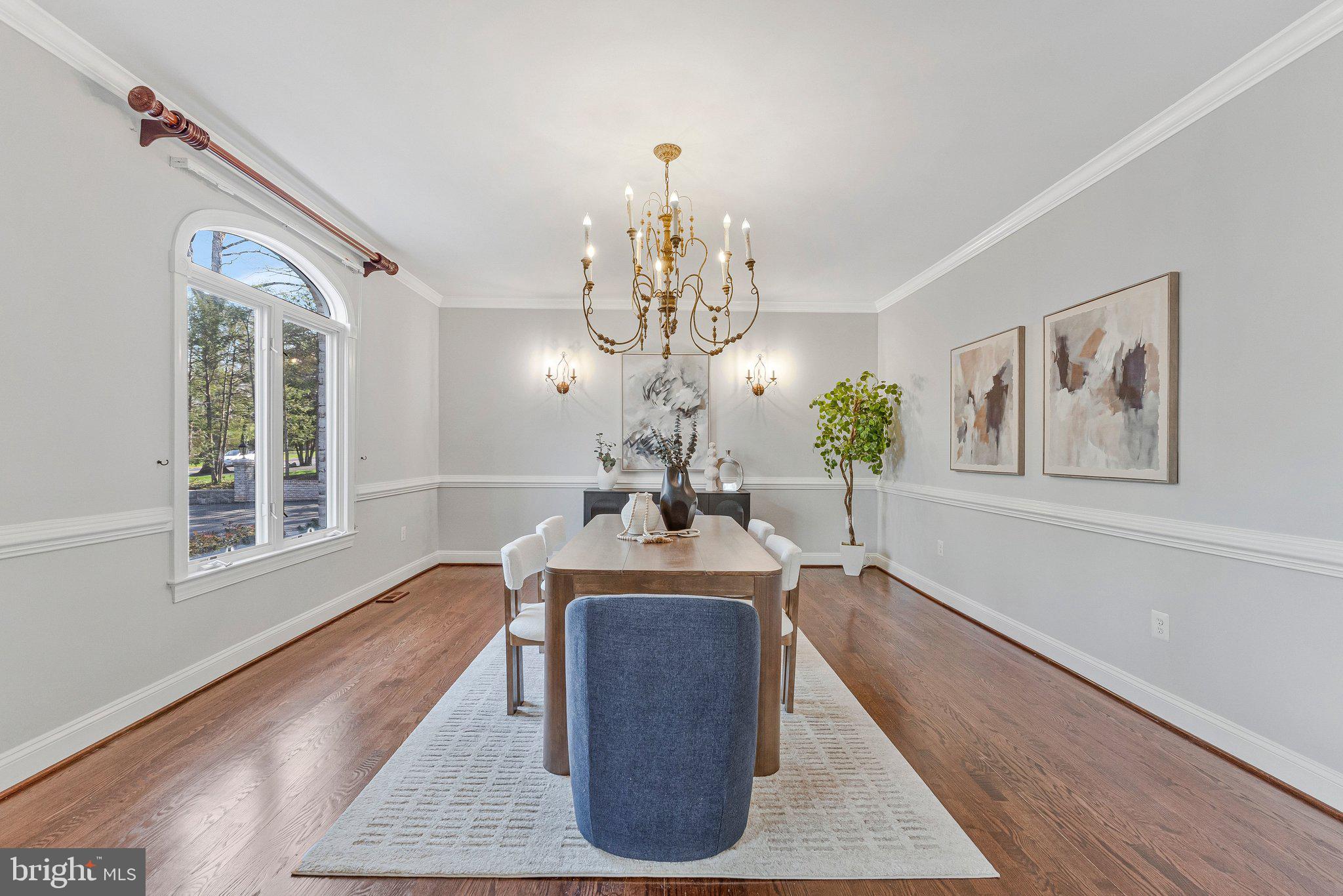 WOODSIDE ESTATES - Residential