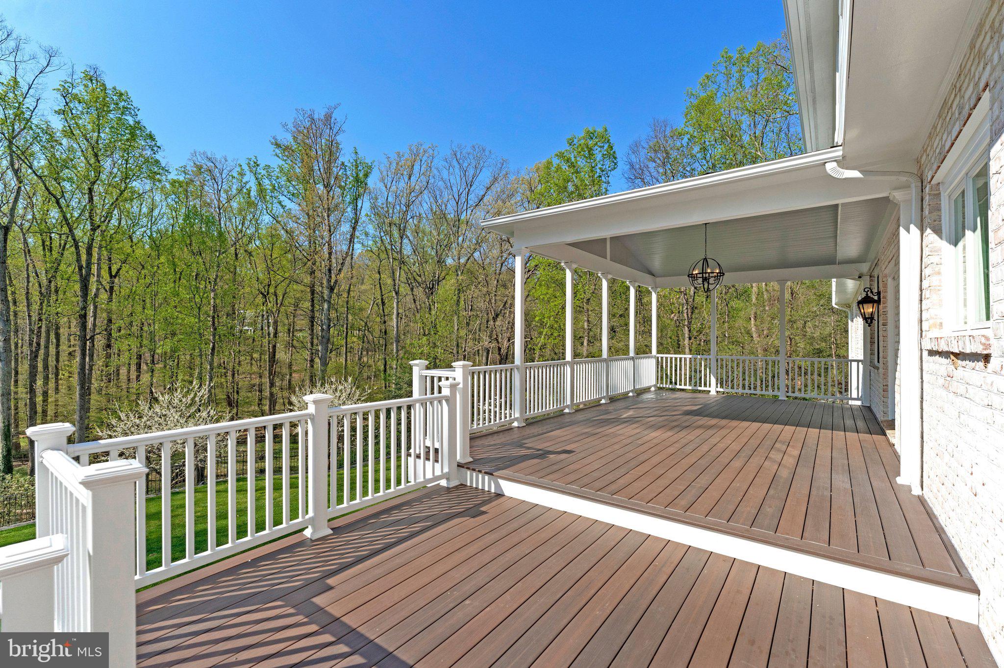 WOODSIDE ESTATES - Residential