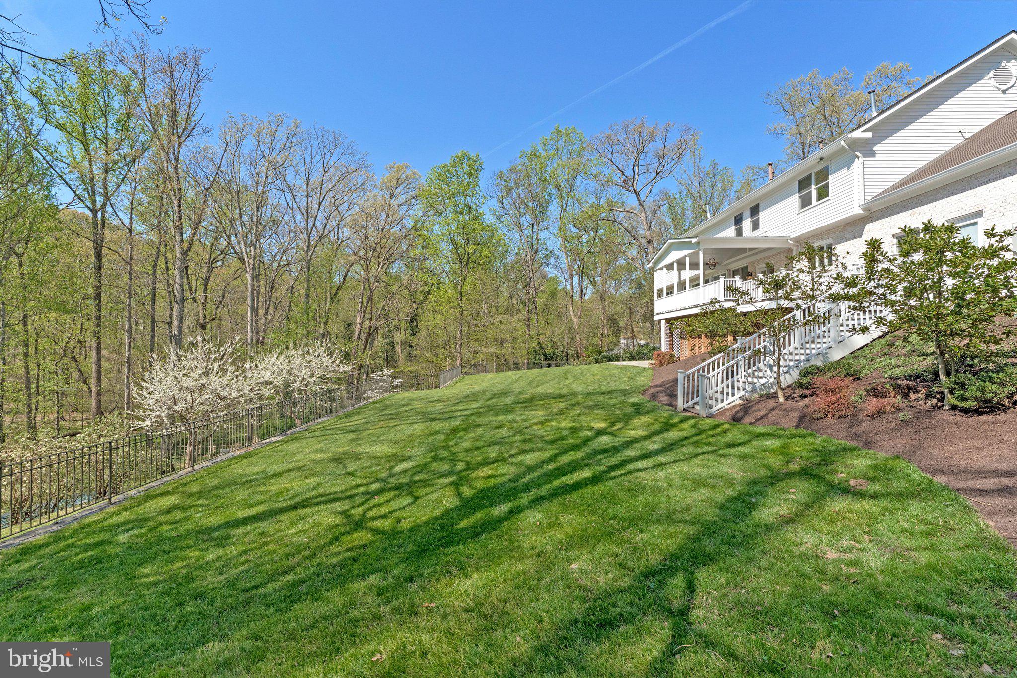 WOODSIDE ESTATES - Residential