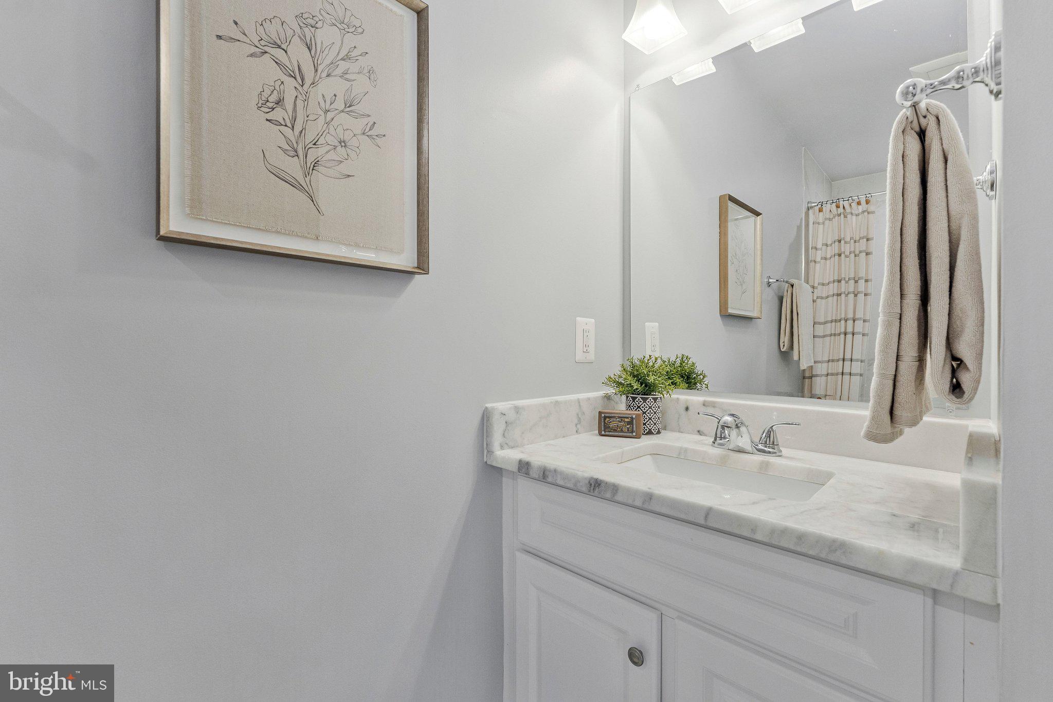 WOODSIDE ESTATES - Residential