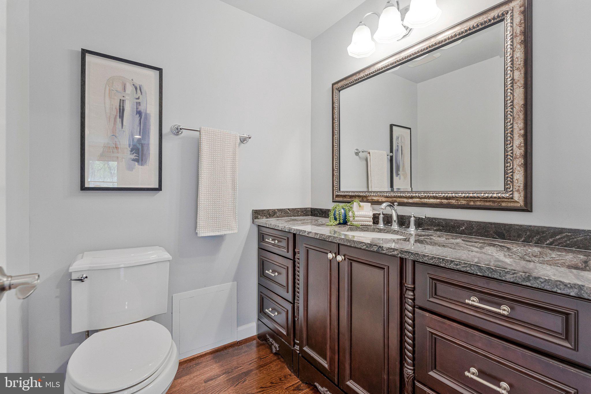 WOODSIDE ESTATES - Residential