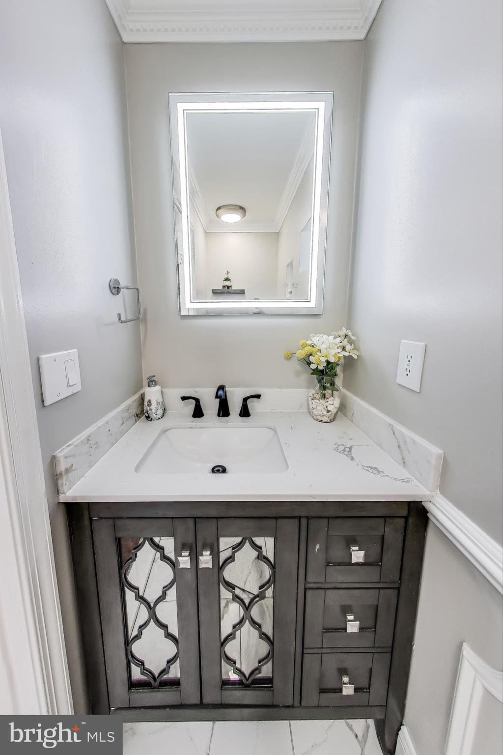 TYBURN OAKS SUB - Residential