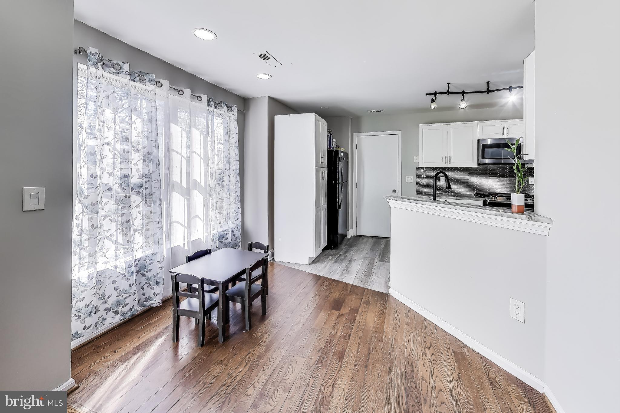 TYBURN OAKS SUB - Residential