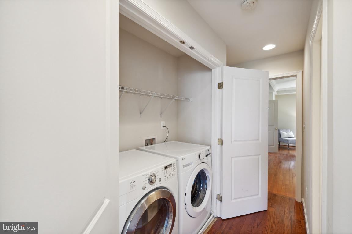 LORTON STATION SOUTH - Residential