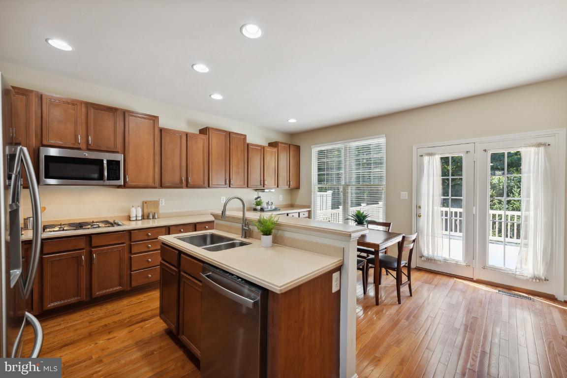 LORTON STATION SOUTH - Residential