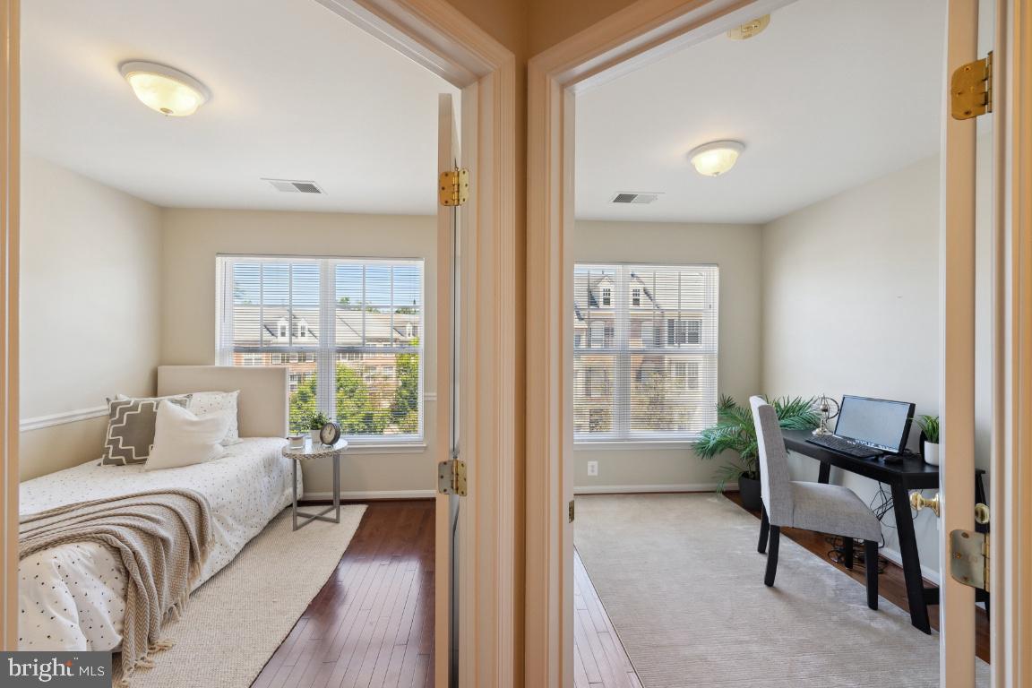 LORTON STATION SOUTH - Residential