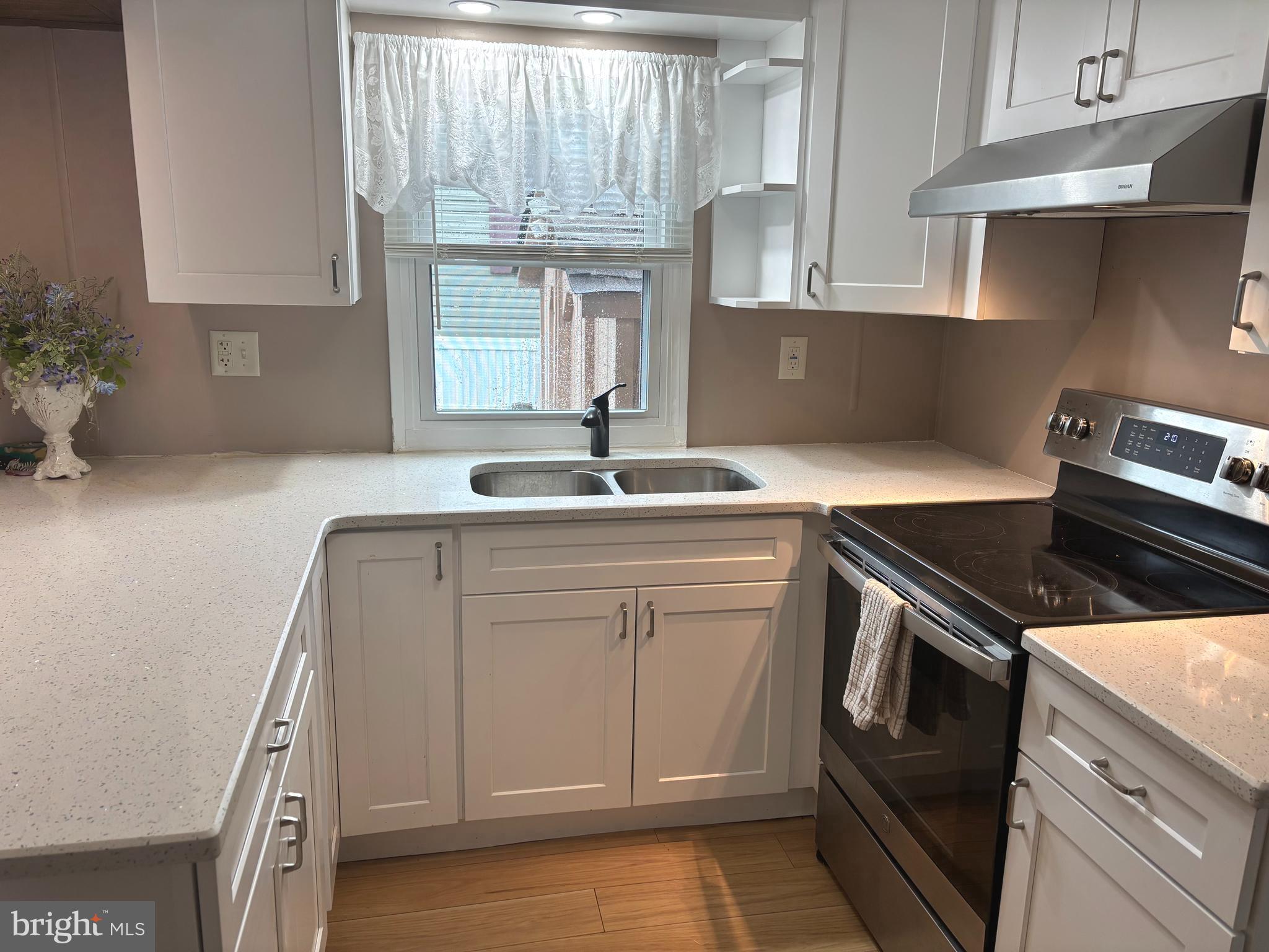 NESHAMINY FALLS - Residential