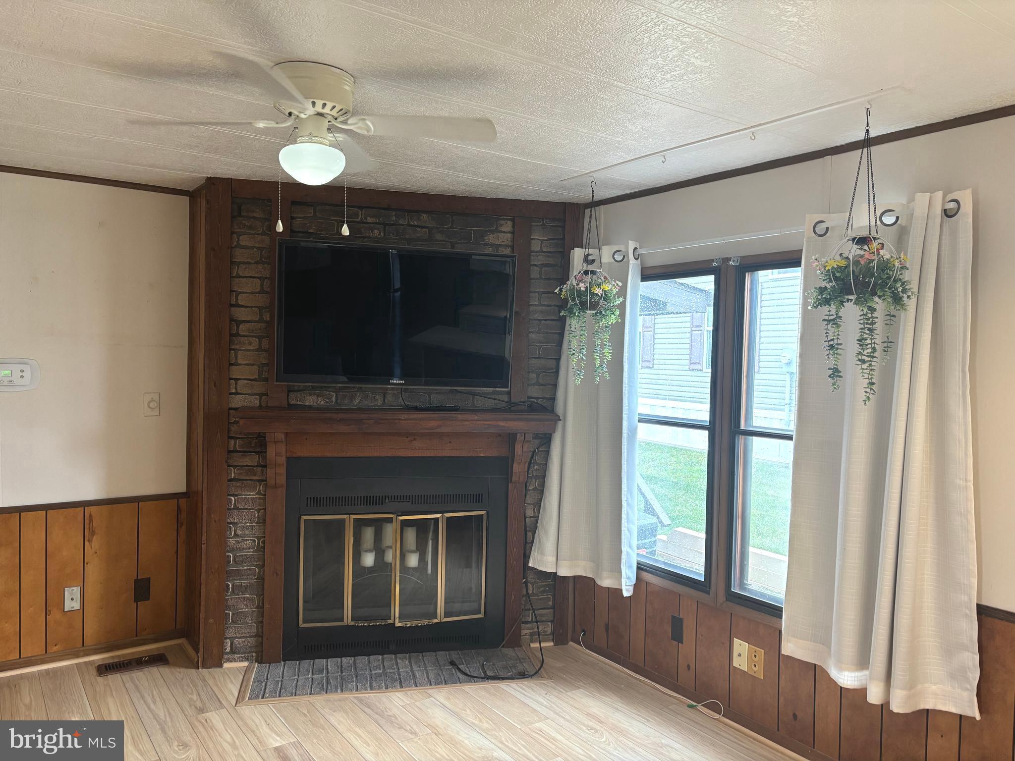 NESHAMINY FALLS - Residential