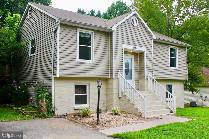 Great location and neighborhood. Huge, fully fenced yard with large deck for entertaining!New paint, flooring and water heater. Windows replaced 2013 with transferrable lifetime warranty. Home warranty included!