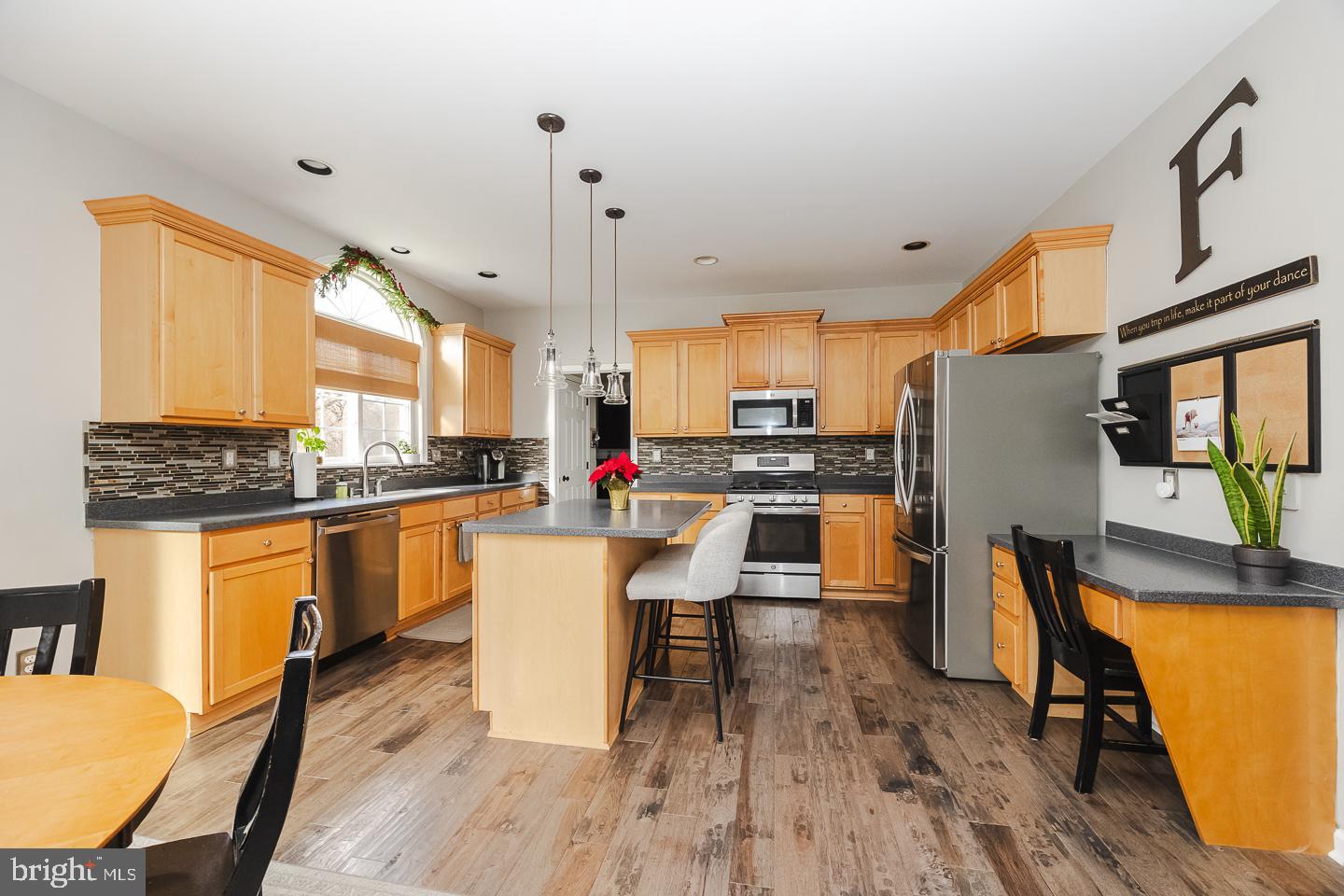 HOPEWELL - Residential