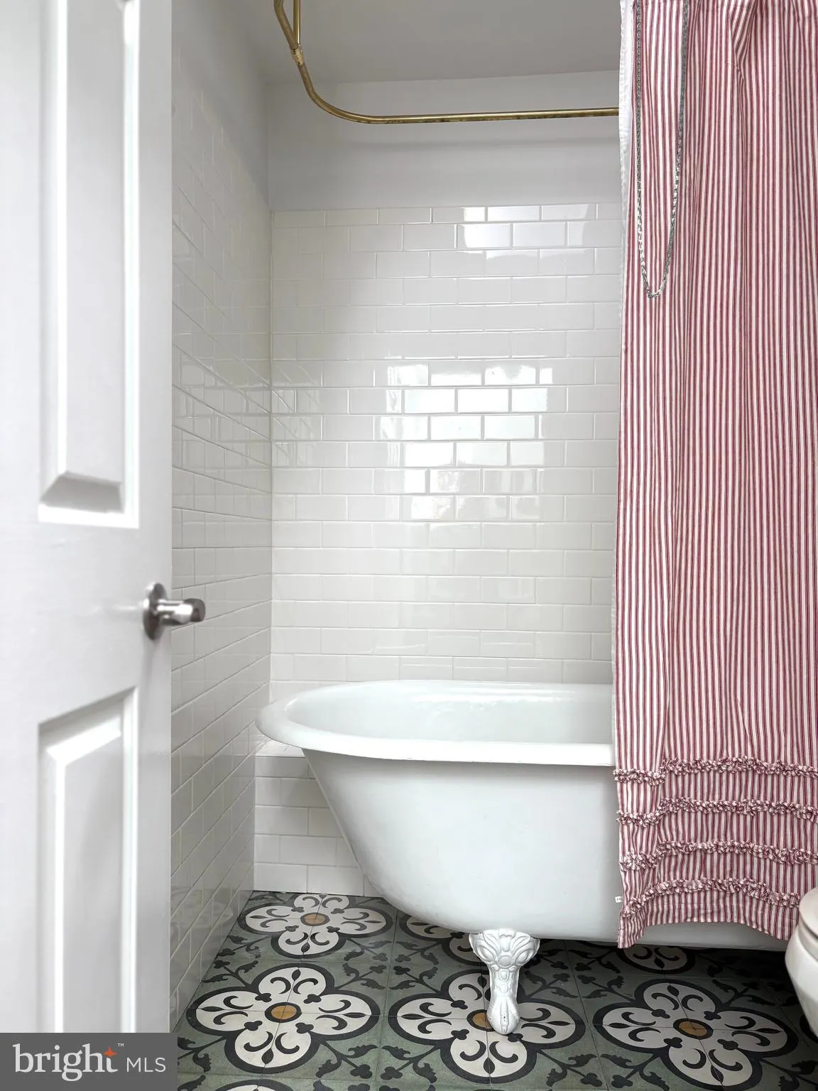 Philadelphia, Pennsylvania 19147, United States, 2 Bedrooms Bedrooms, ,1 BathroomBathrooms,Residential,Contingent,208495