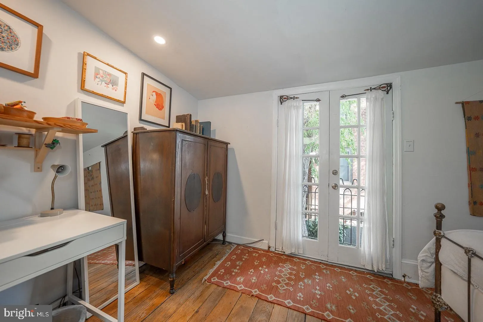 Philadelphia, Pennsylvania 19147, United States, 2 Bedrooms Bedrooms, ,1 BathroomBathrooms,Residential,Contingent,208495