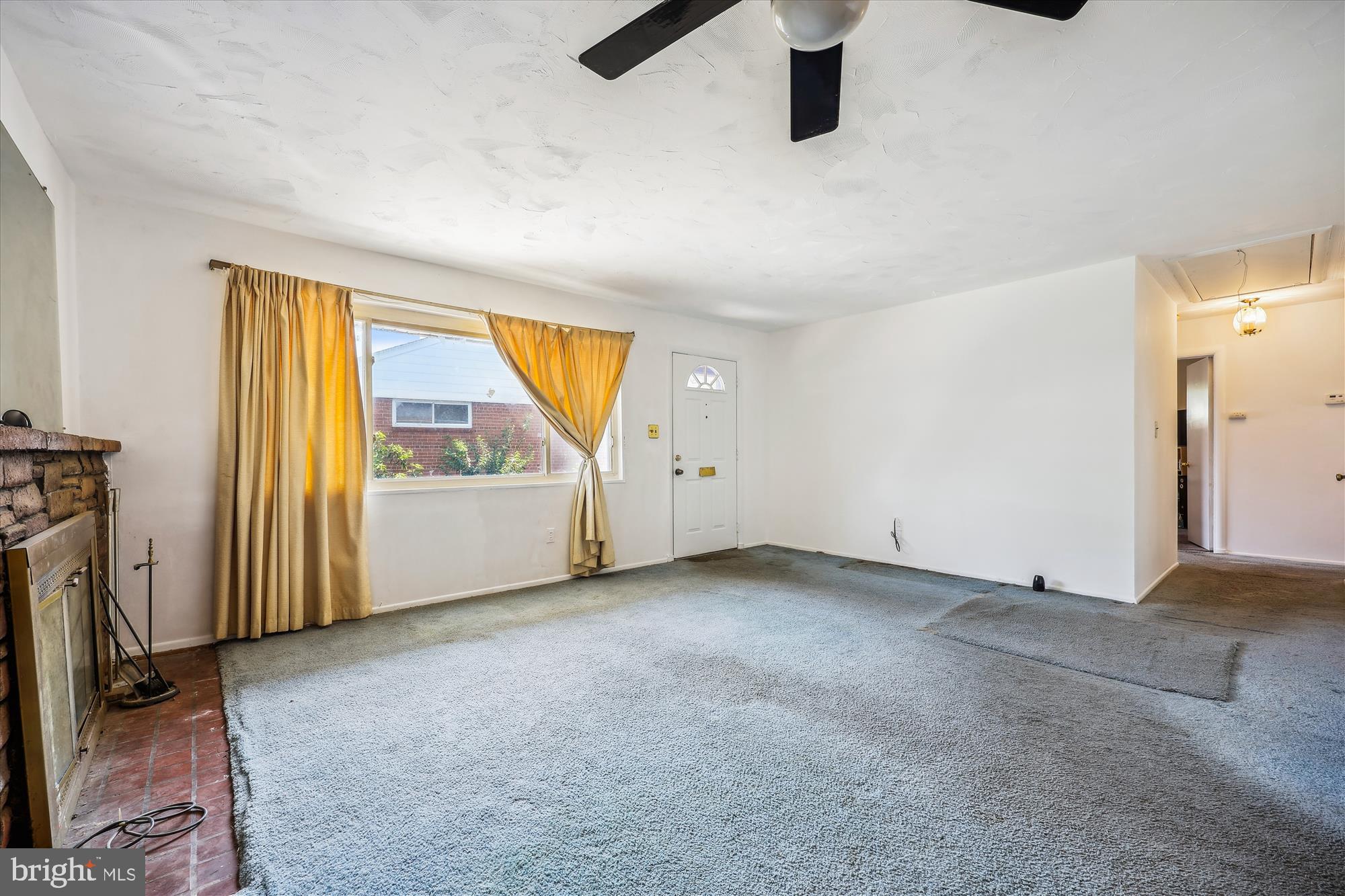 NEW HAMPSHIRE ESTATES - Residential