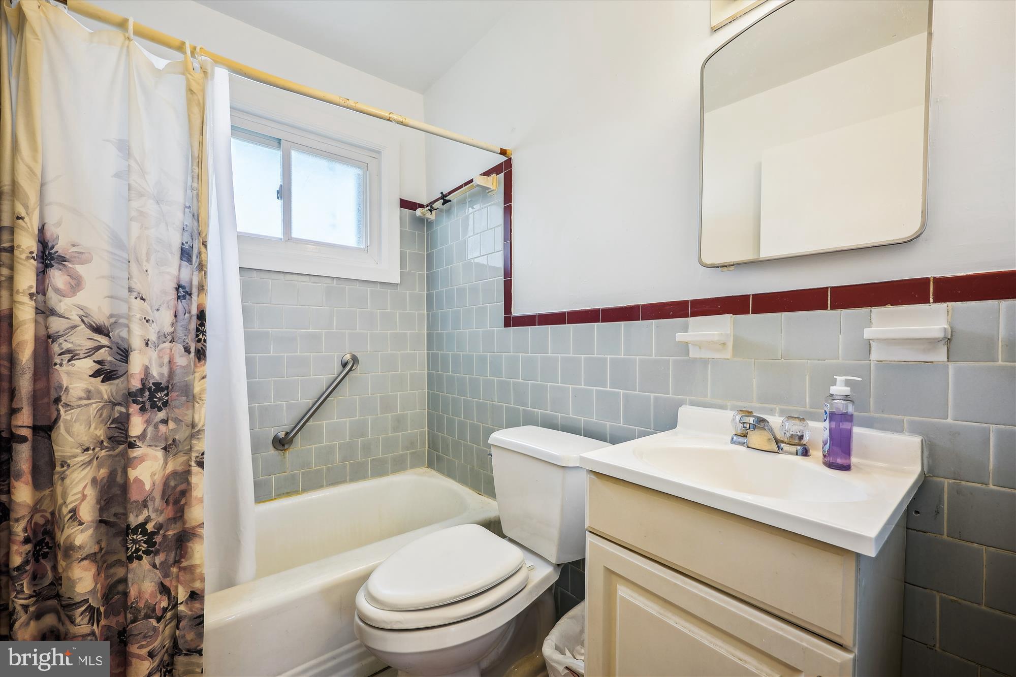 NEW HAMPSHIRE ESTATES - Residential