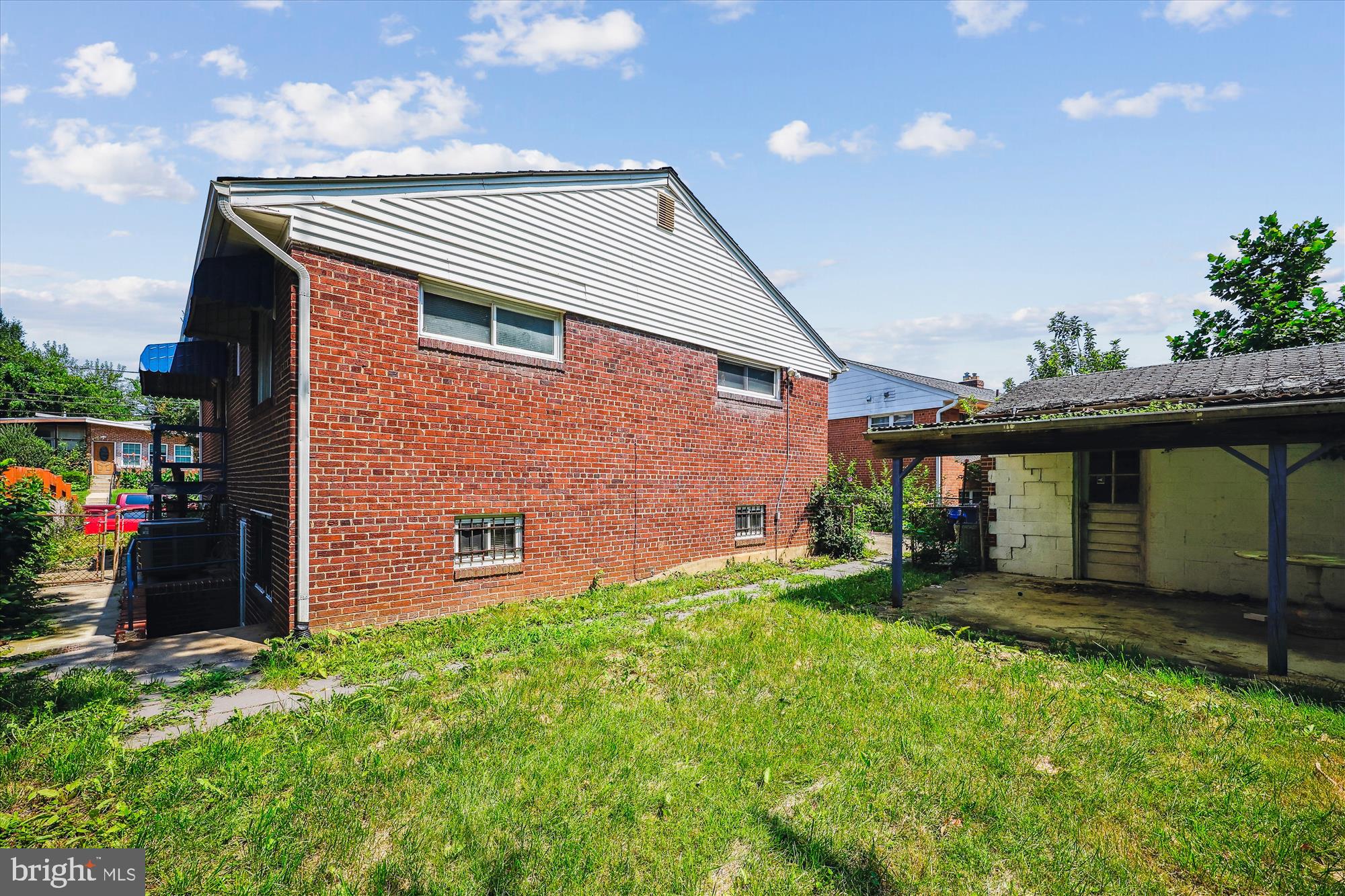 NEW HAMPSHIRE ESTATES - Residential