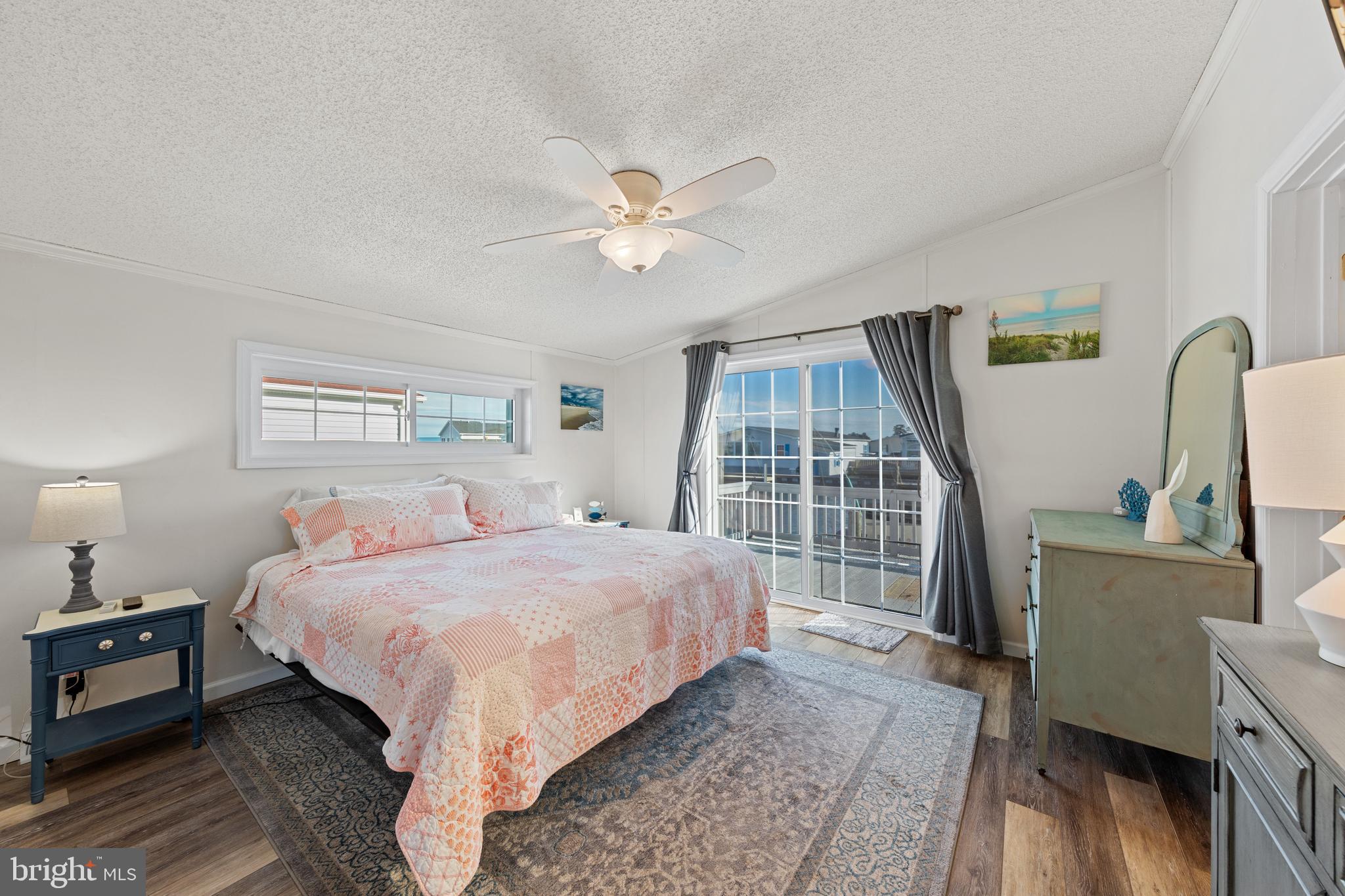 MARINERS COVE - Residential