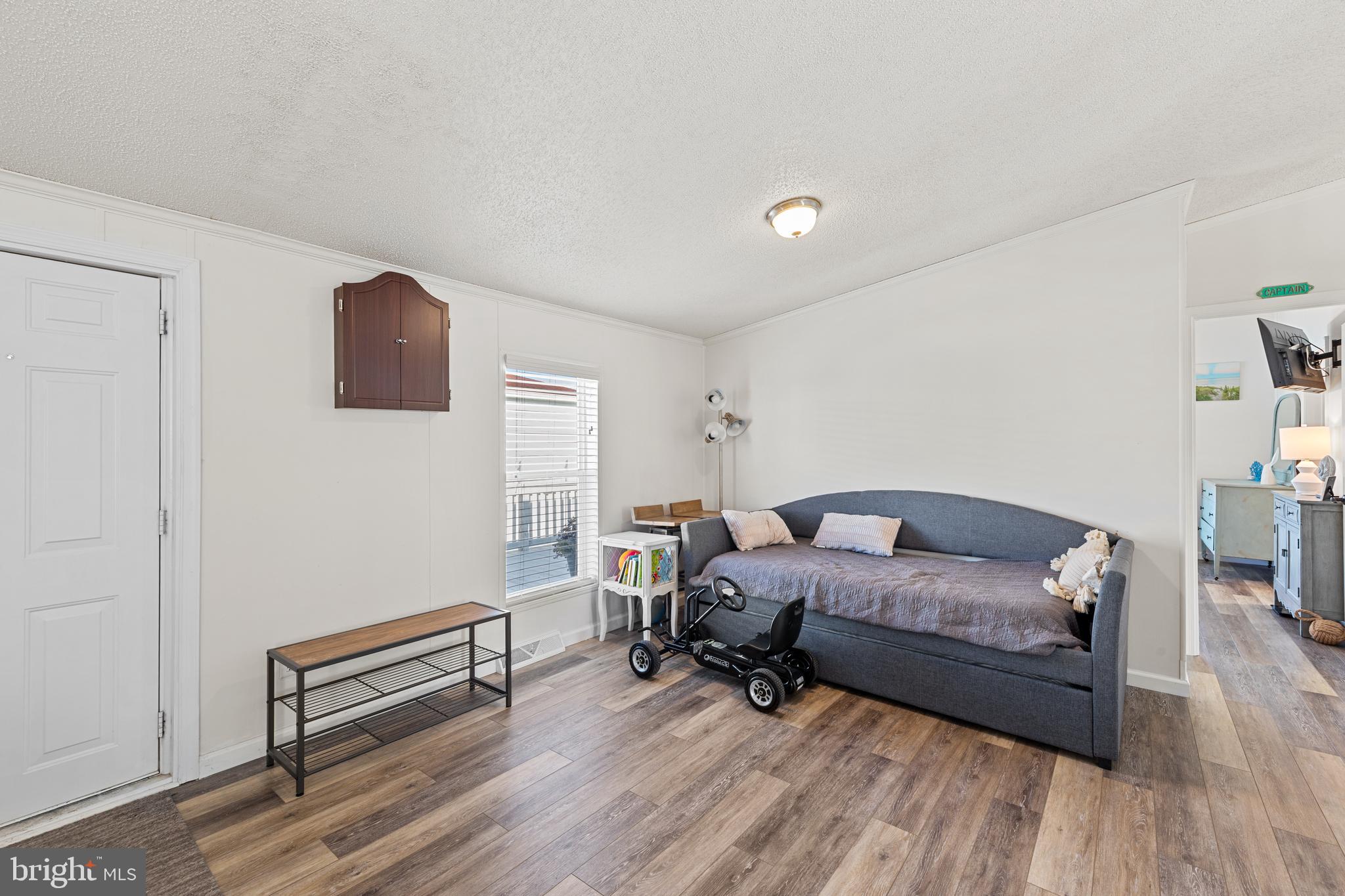 MARINERS COVE - Residential