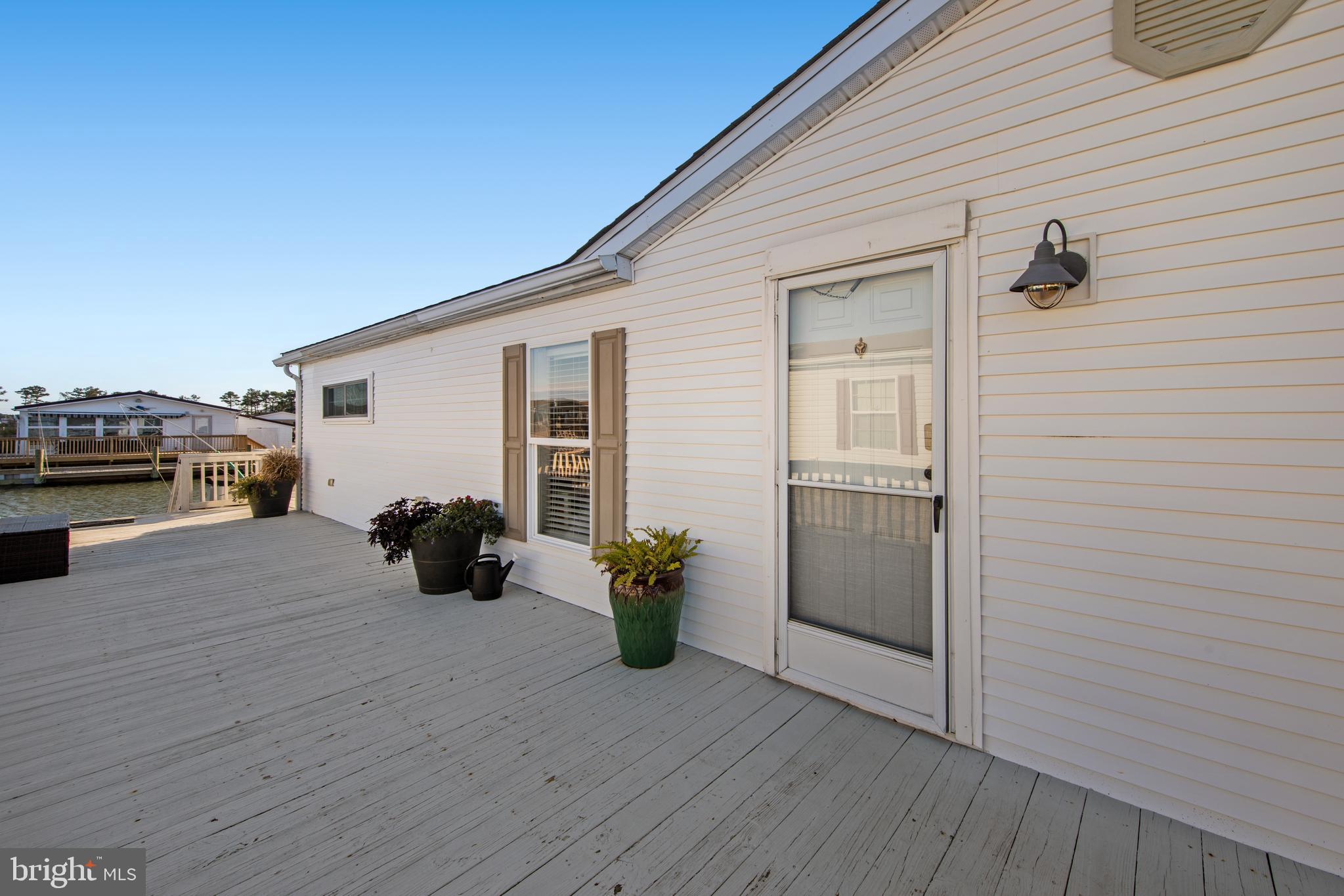 MARINERS COVE - Residential