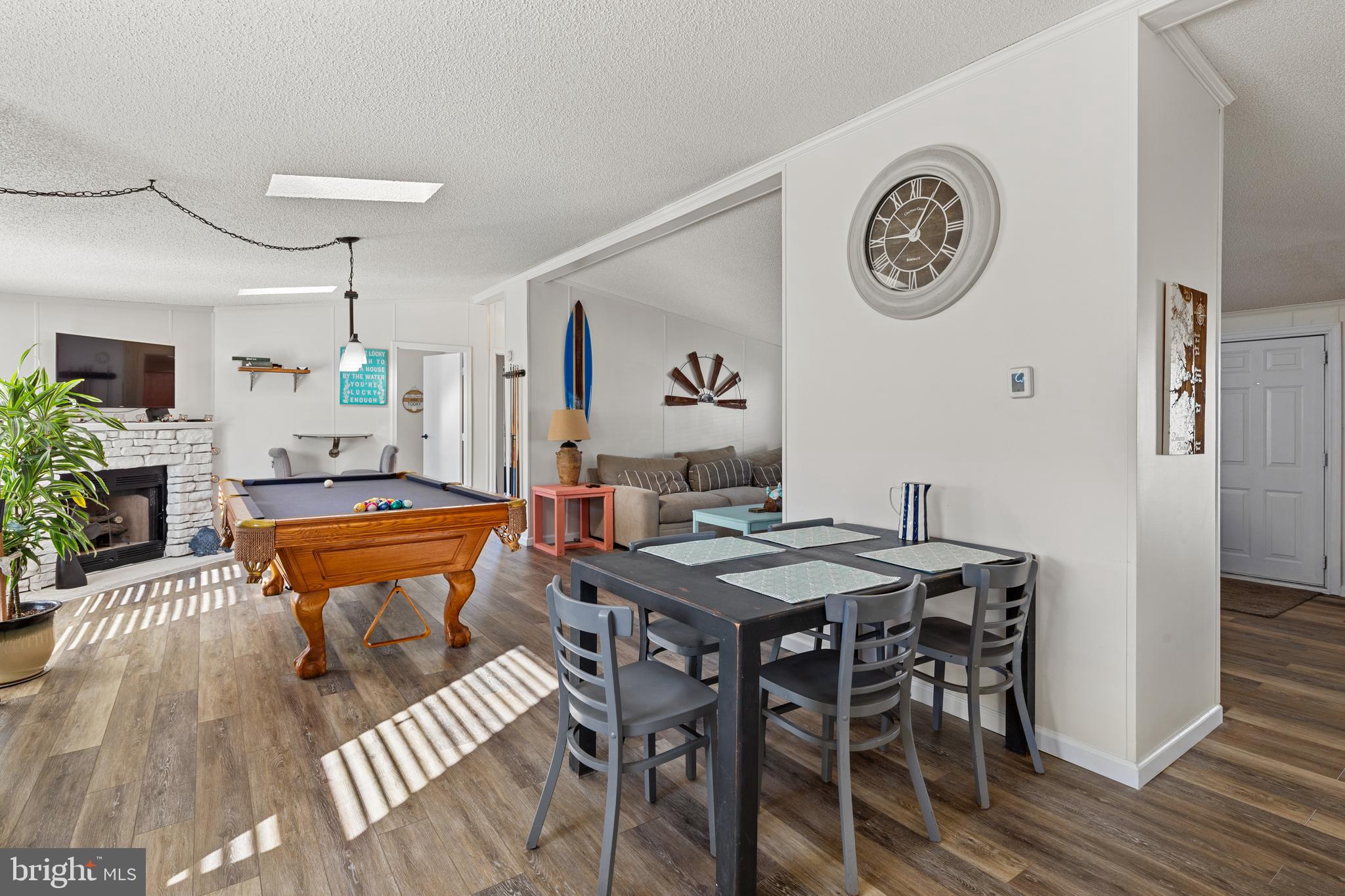 MARINERS COVE - Residential