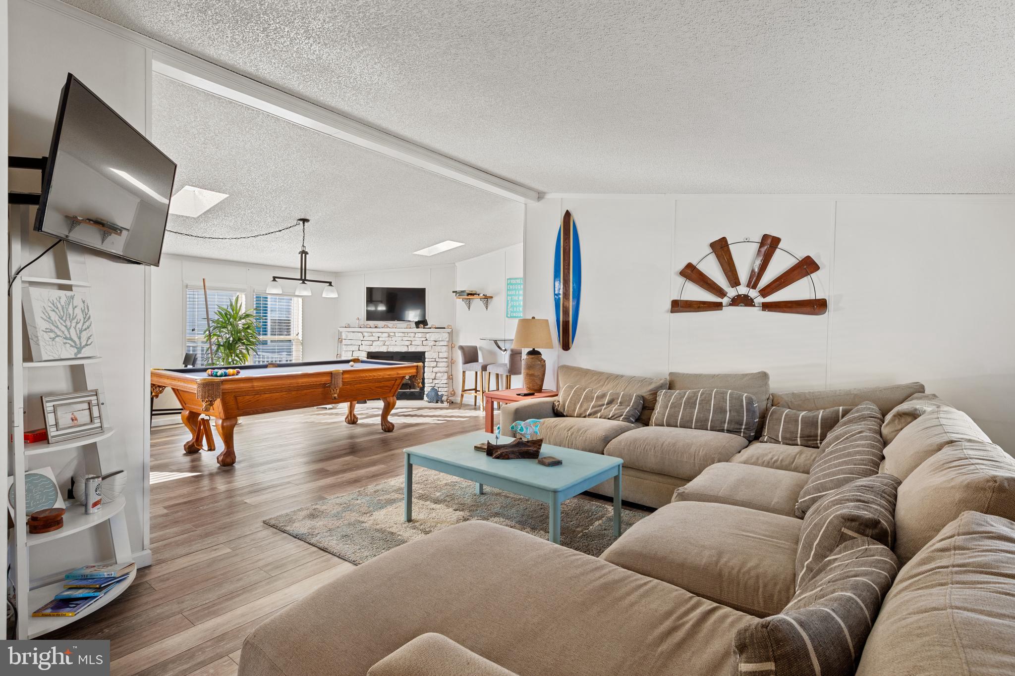 MARINERS COVE - Residential