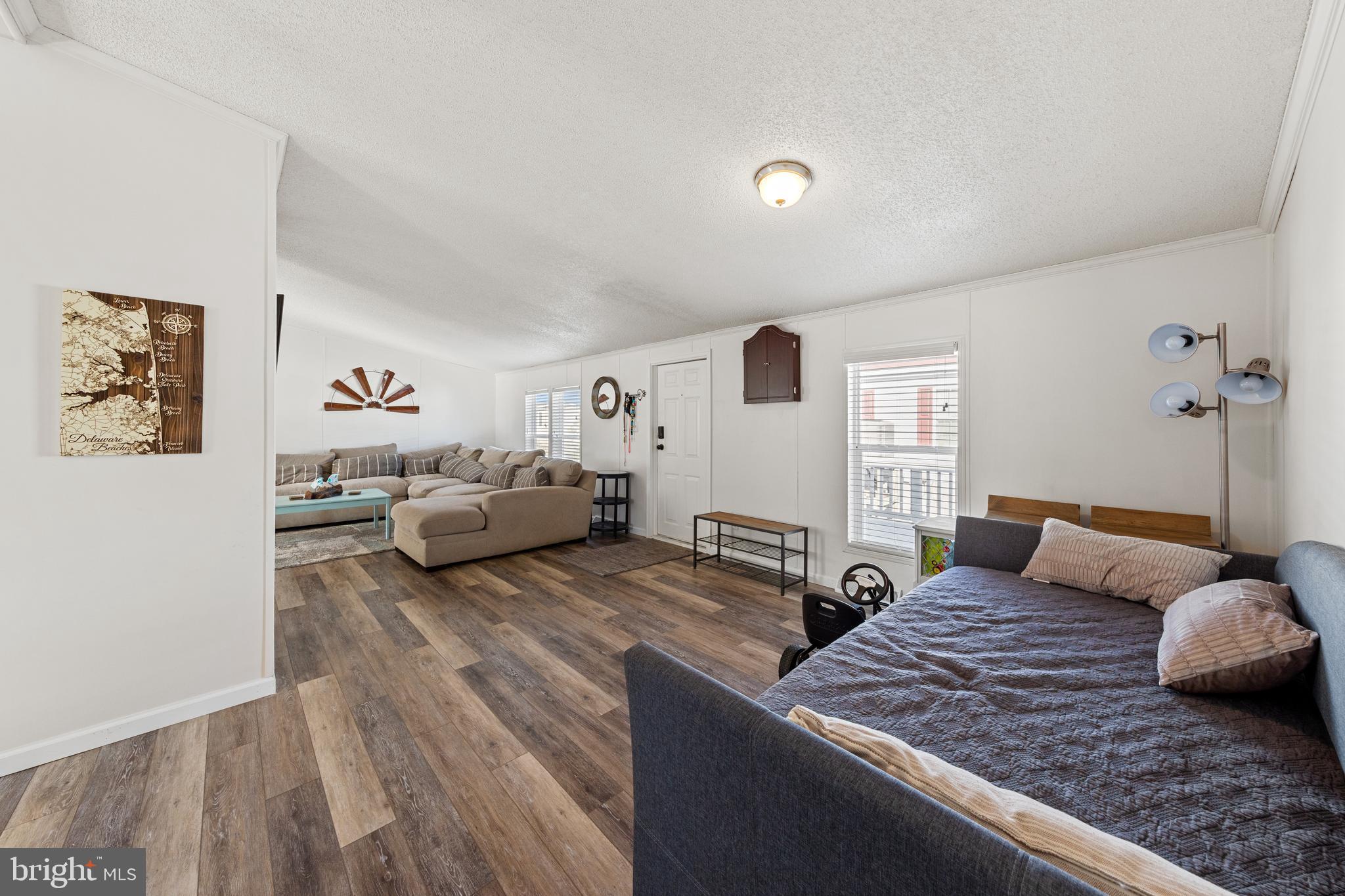 MARINERS COVE - Residential