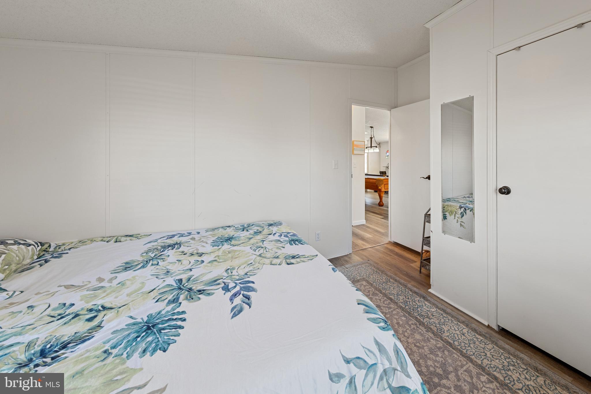 MARINERS COVE - Residential