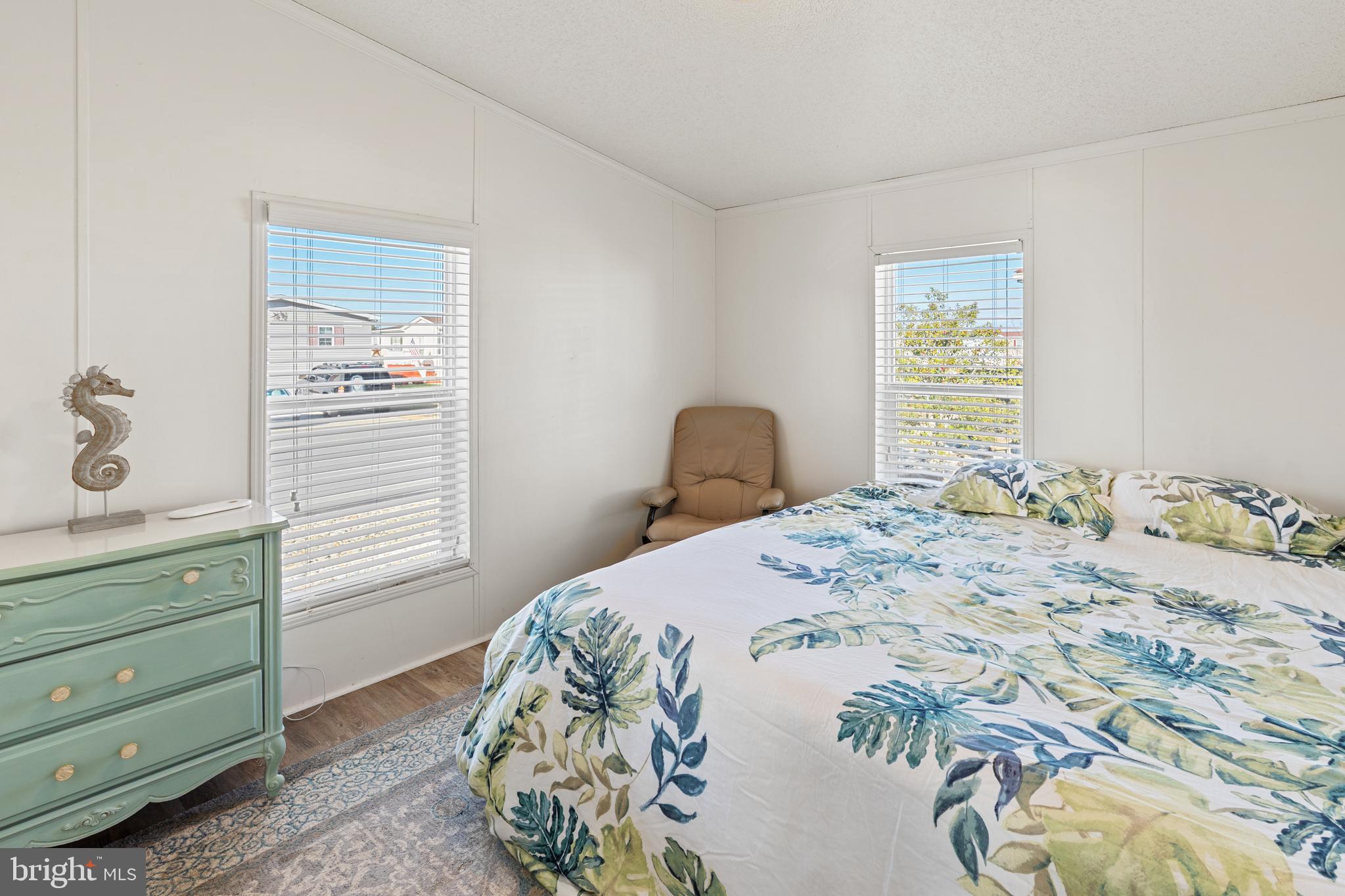 MARINERS COVE - Residential