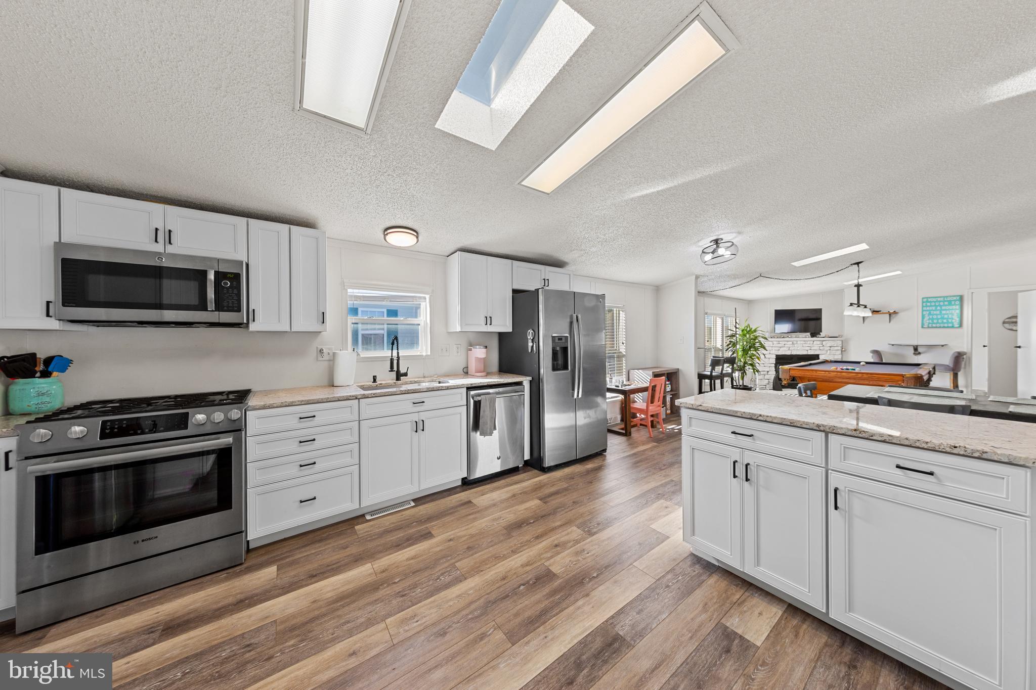 MARINERS COVE - Residential