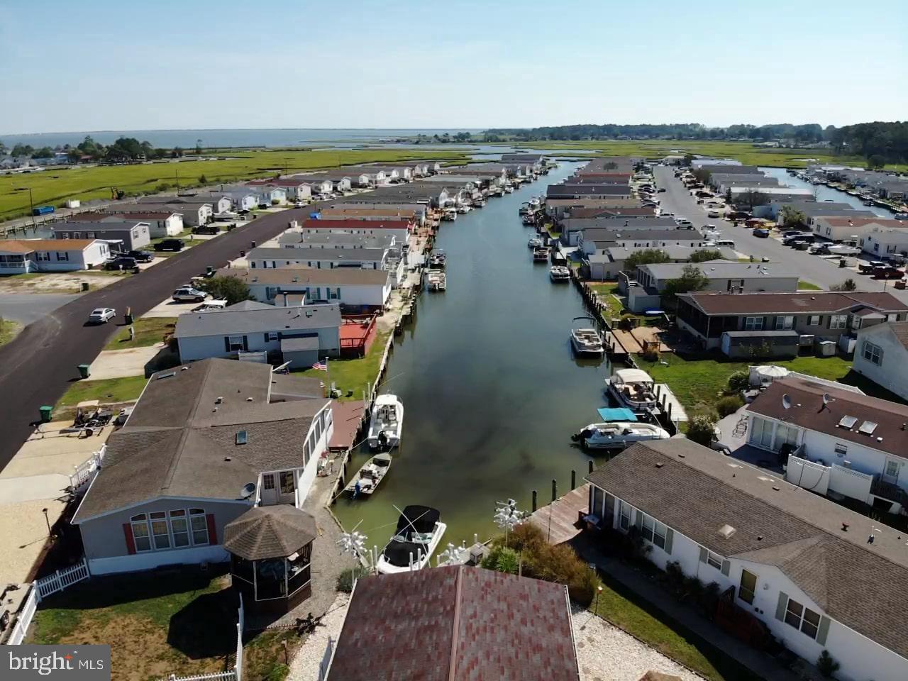 MARINERS COVE - Residential