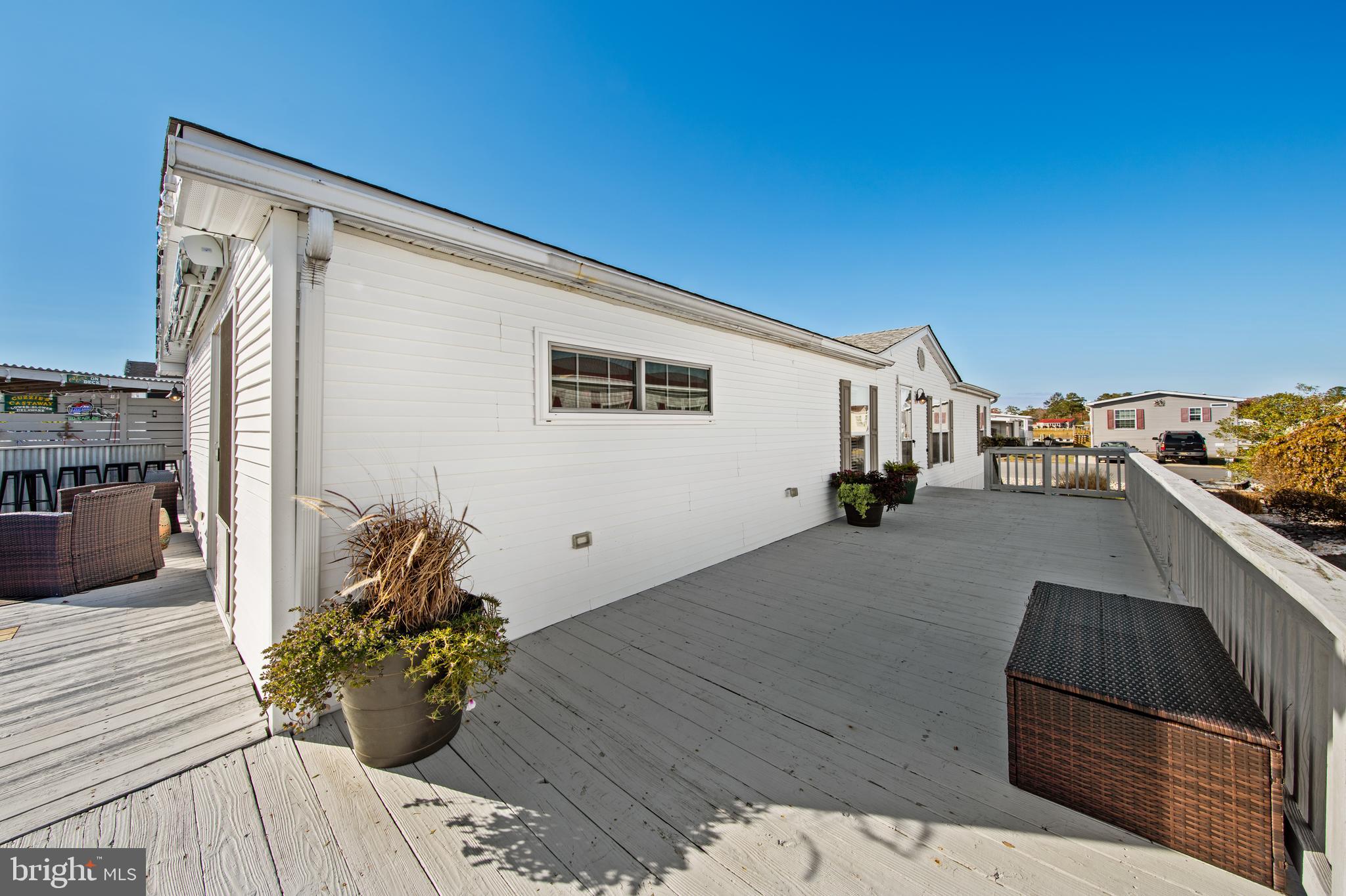 MARINERS COVE - Residential