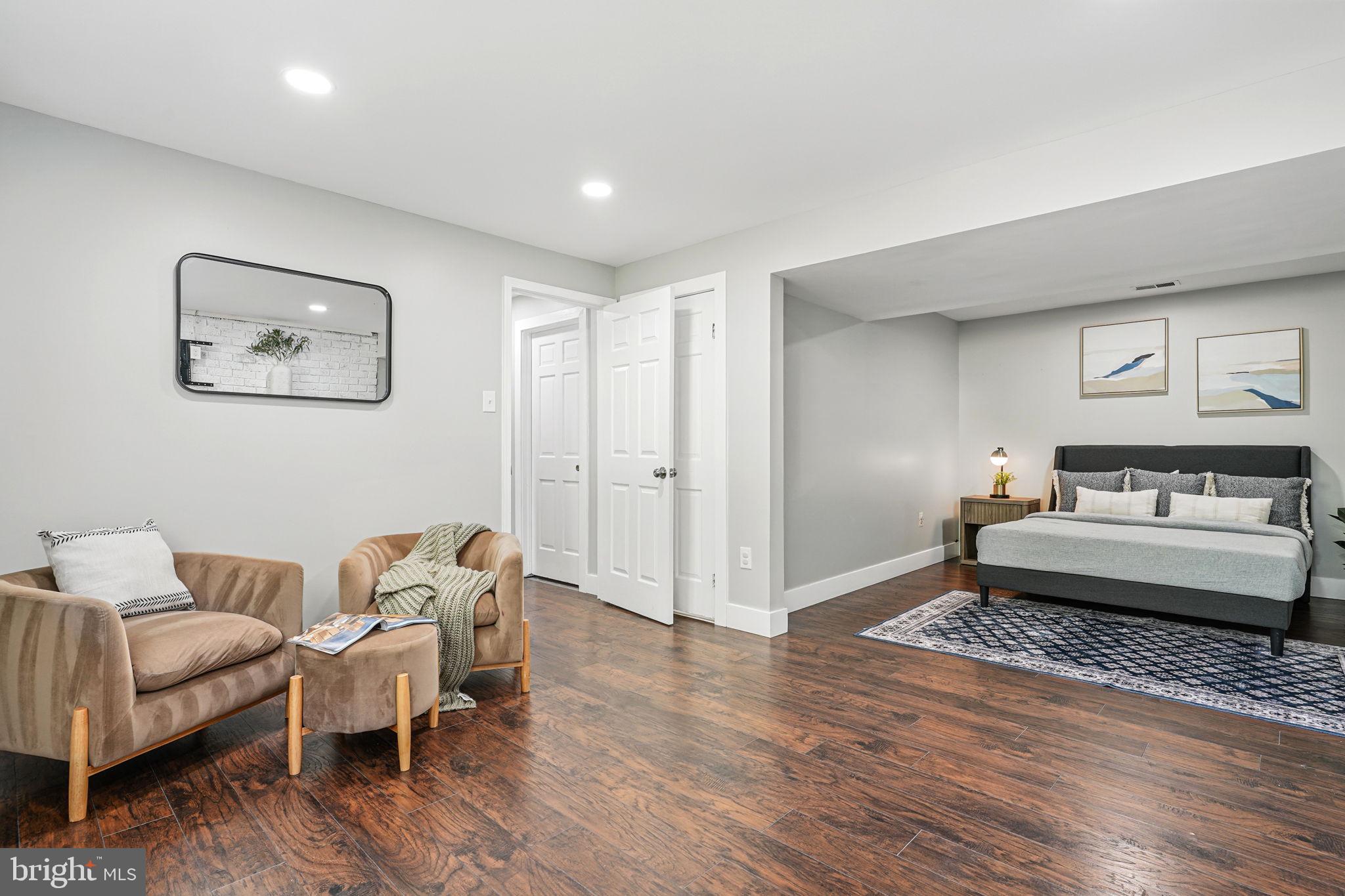 NEWPORT - Residential