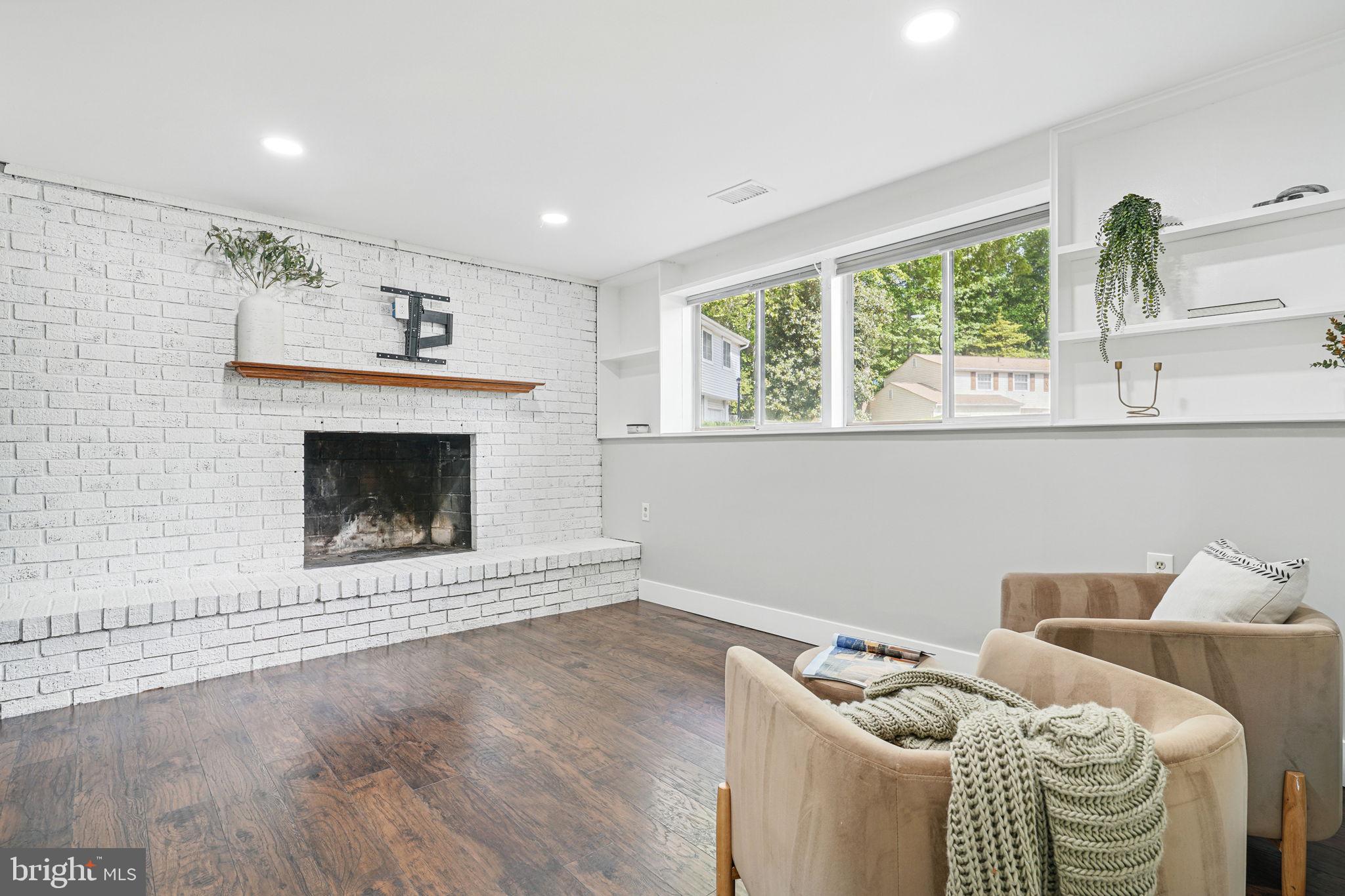 NEWPORT - Residential