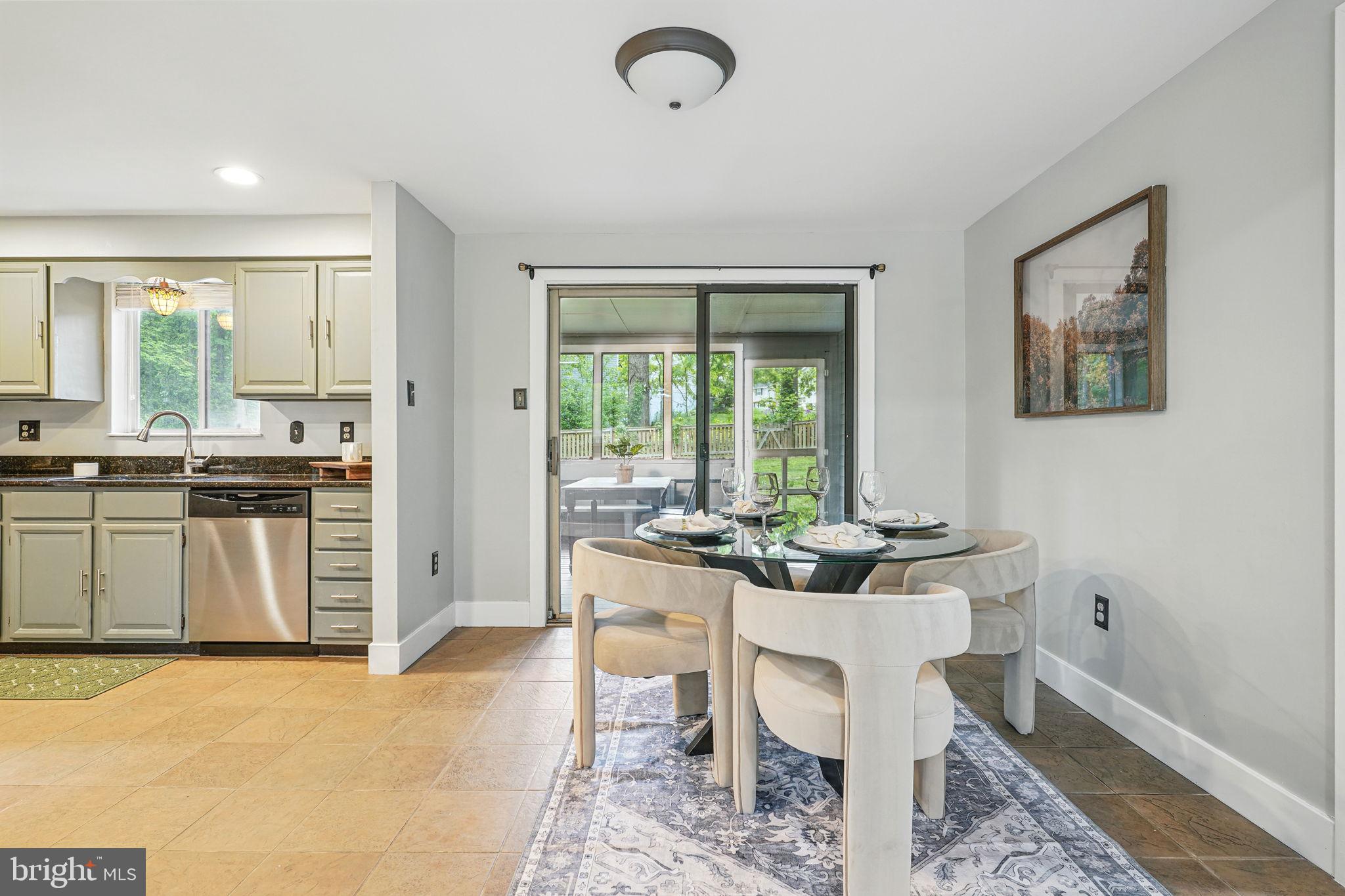 NEWPORT - Residential