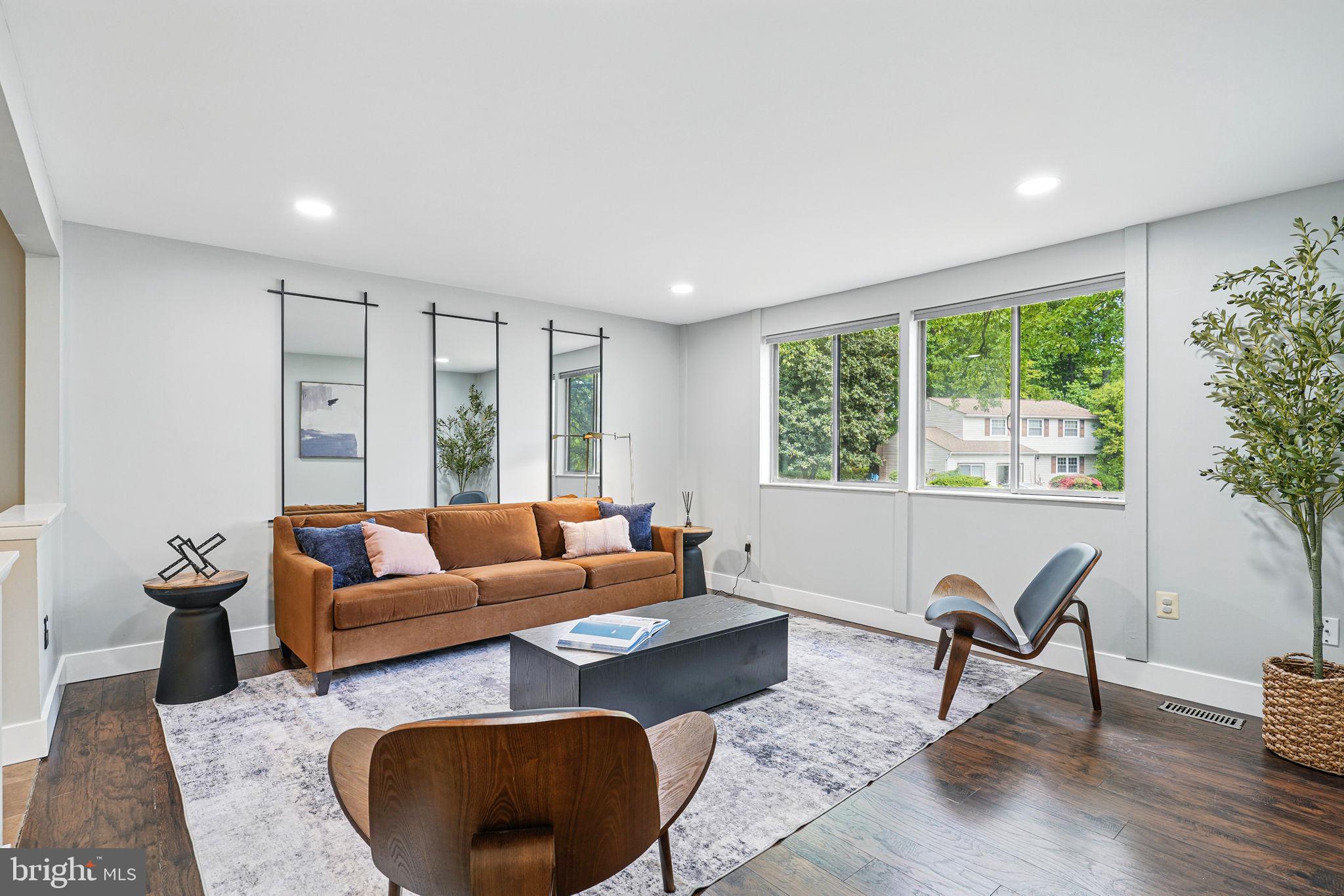 2525 TABOR COURT