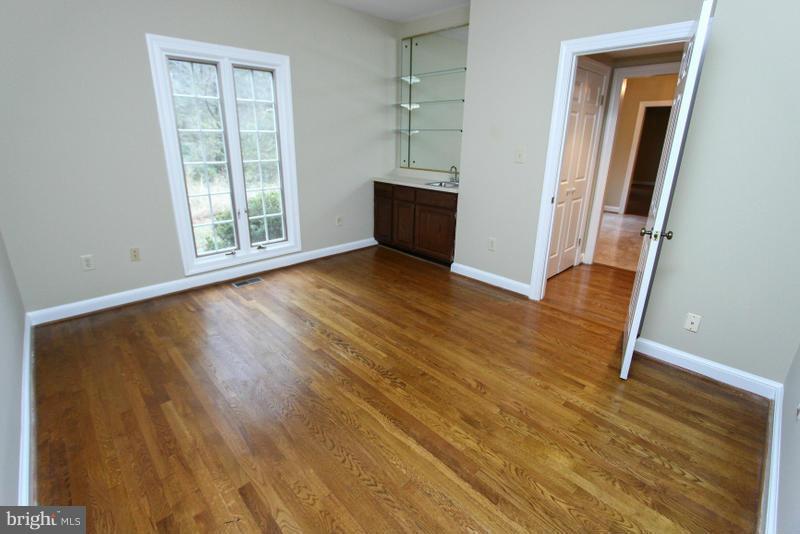 MURPHY HENRY S PROP - Residential