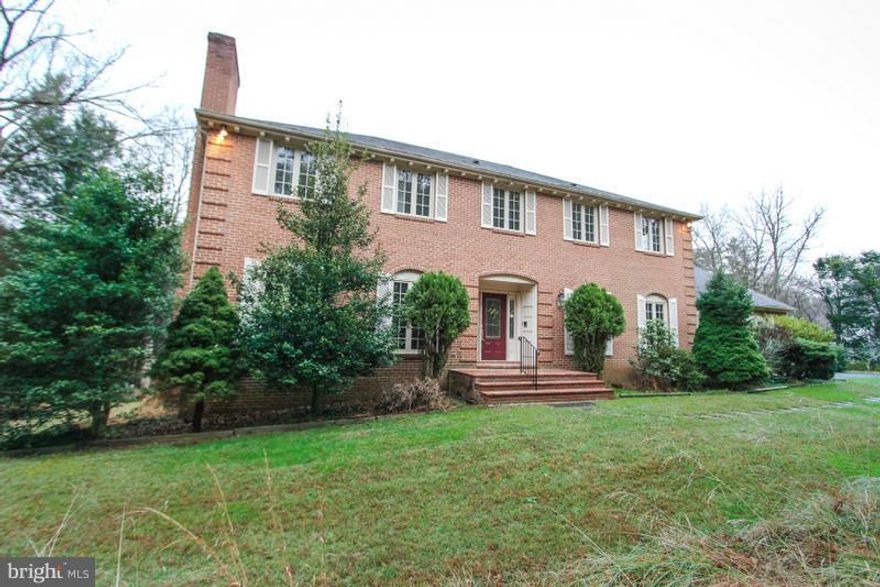 LOCATION is PRIME!! 5+ acres, 3 finished level, Brick all sides Colonial! New kitchen cabinets, counters, fresh paint throughout! WOW 4 FIREPLACES!!  Owner's suite w/sitting room and fireplace! Lower level w/full bath, bedroom, den and large rec room! Princess suite with built-ins on upper level. Back deck, patio, and upper owner's suite balcony.