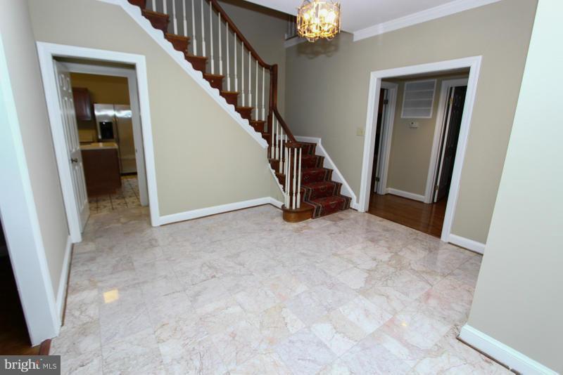 MURPHY HENRY S PROP - Residential