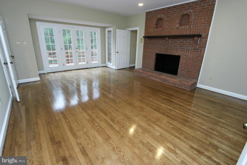 MURPHY HENRY S PROP - Residential