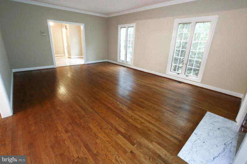 MURPHY HENRY S PROP - Residential