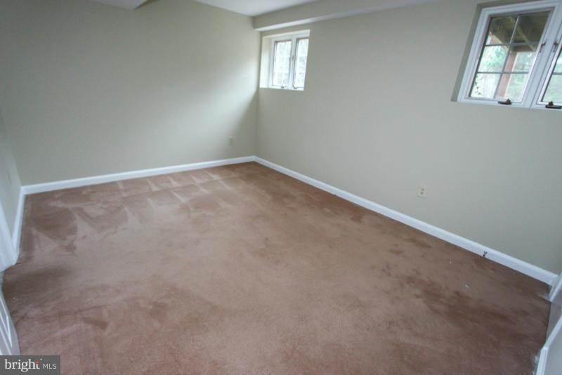 MURPHY HENRY S PROP - Residential