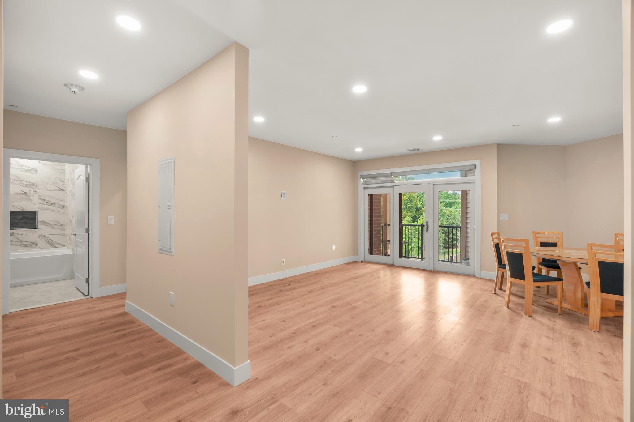354 CARSON TERRACE