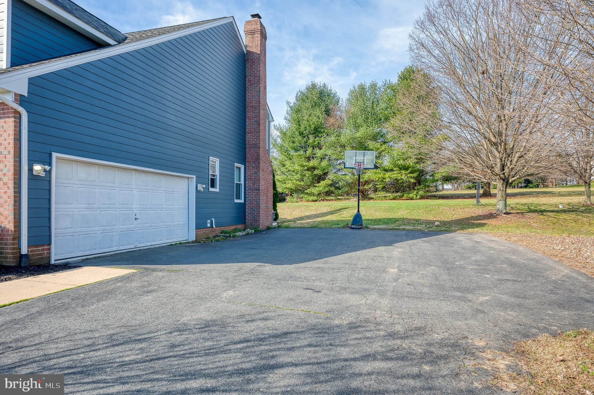 LONGFIELD ESTATES - Residential