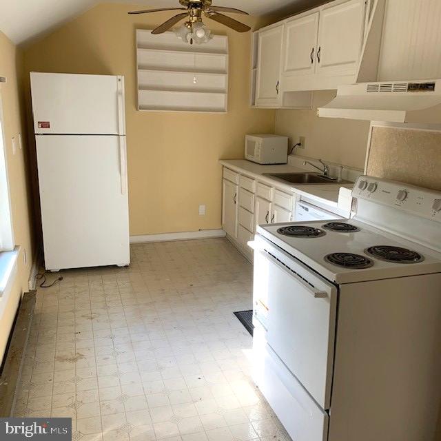 STILL POND - Residential Lease