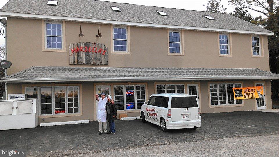 STILL POND - Residential Lease