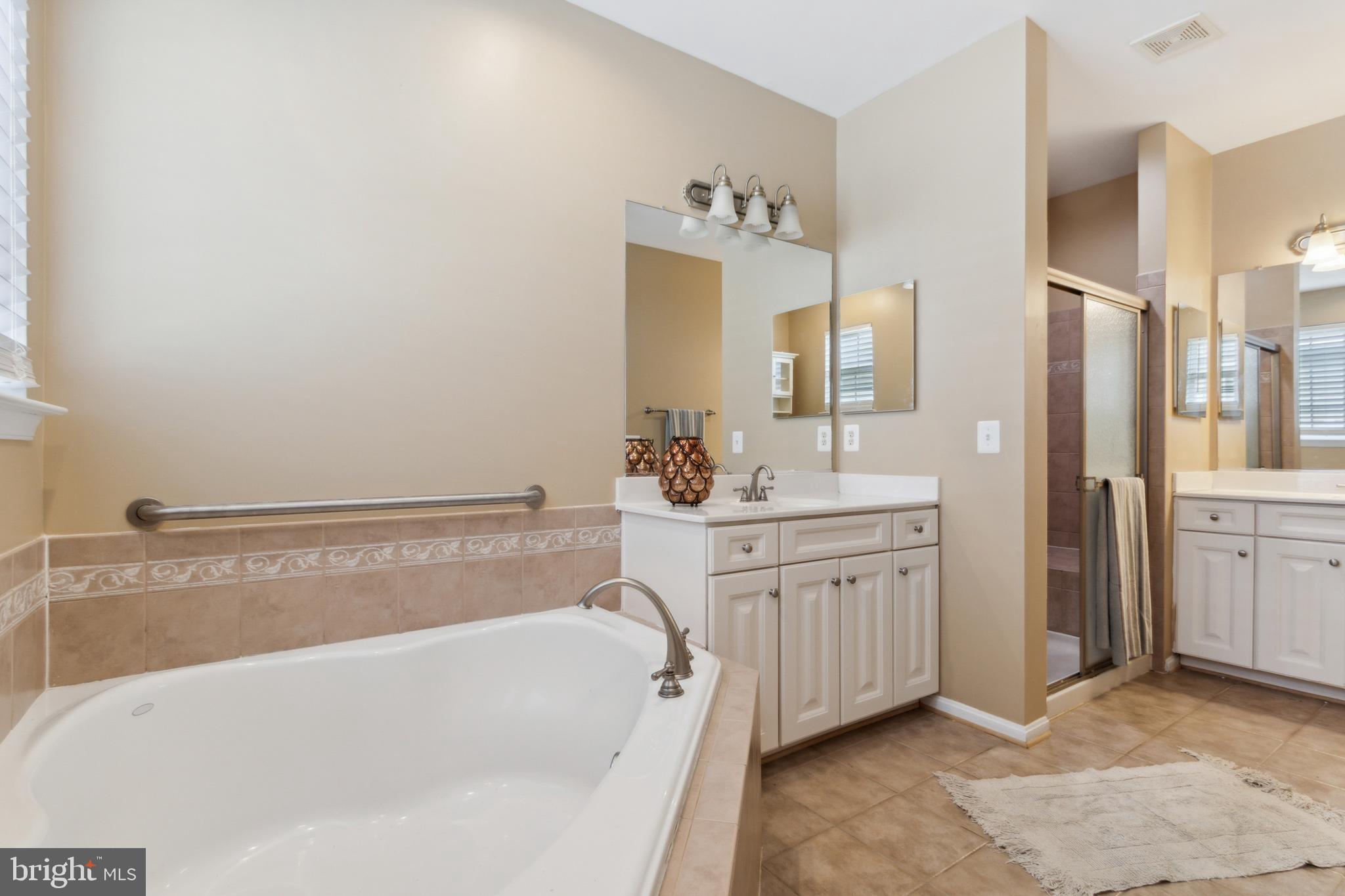 VINT HILL - Residential