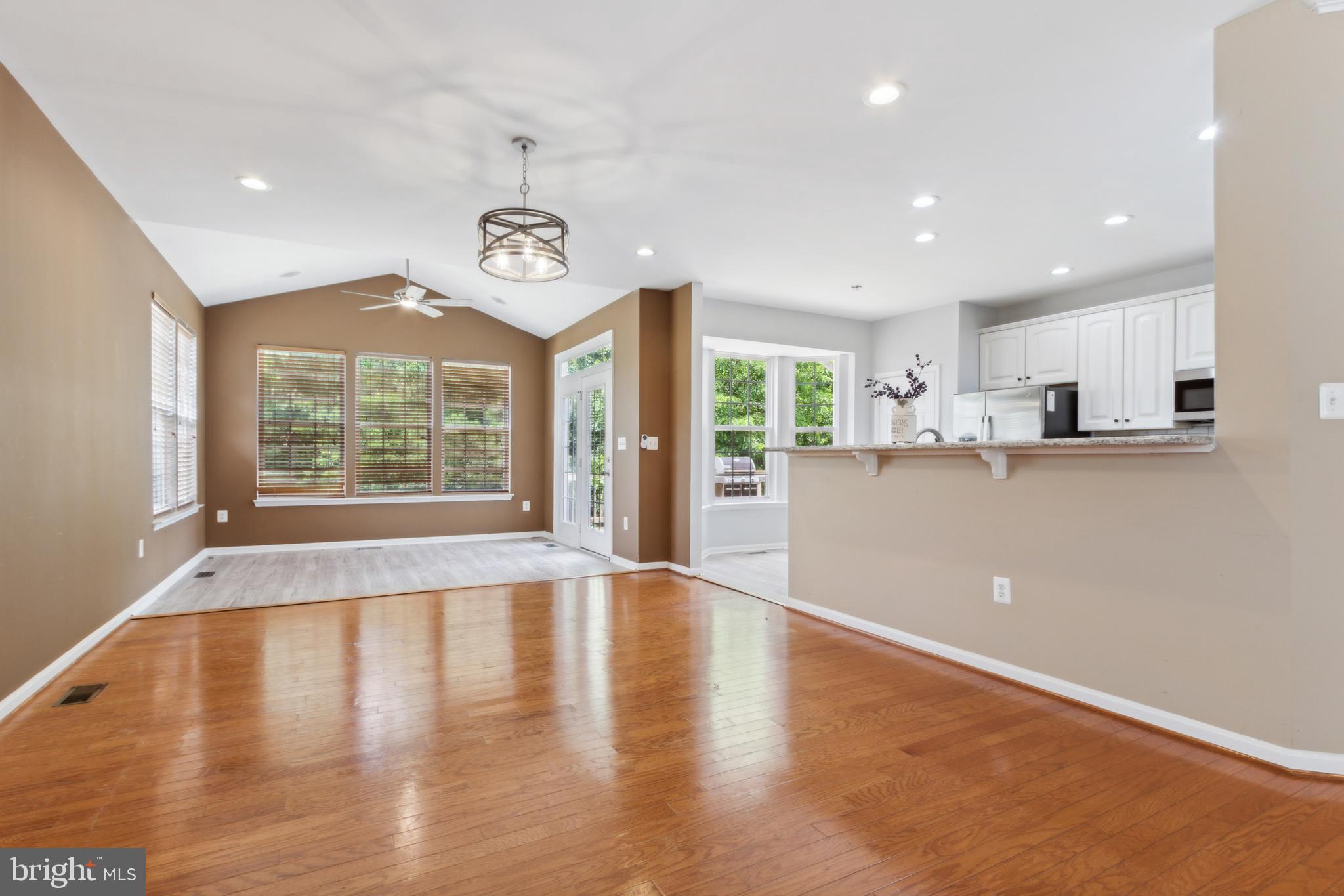 VINT HILL - Residential