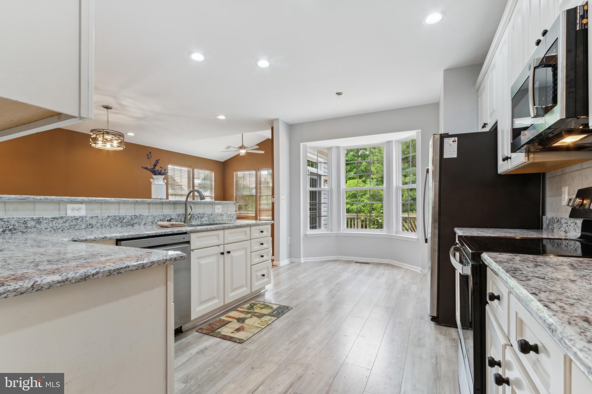 VINT HILL - Residential