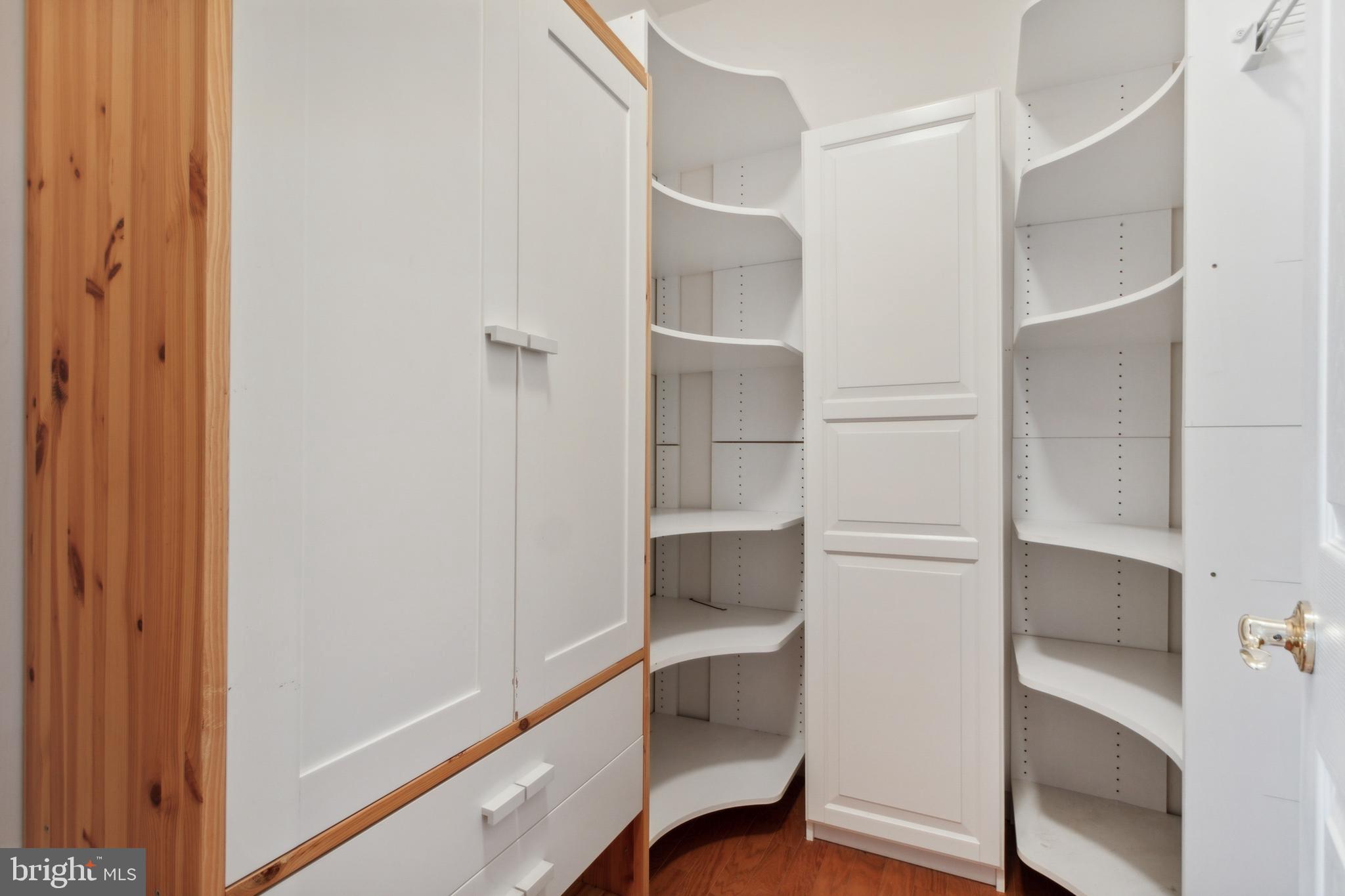 VINT HILL - Residential