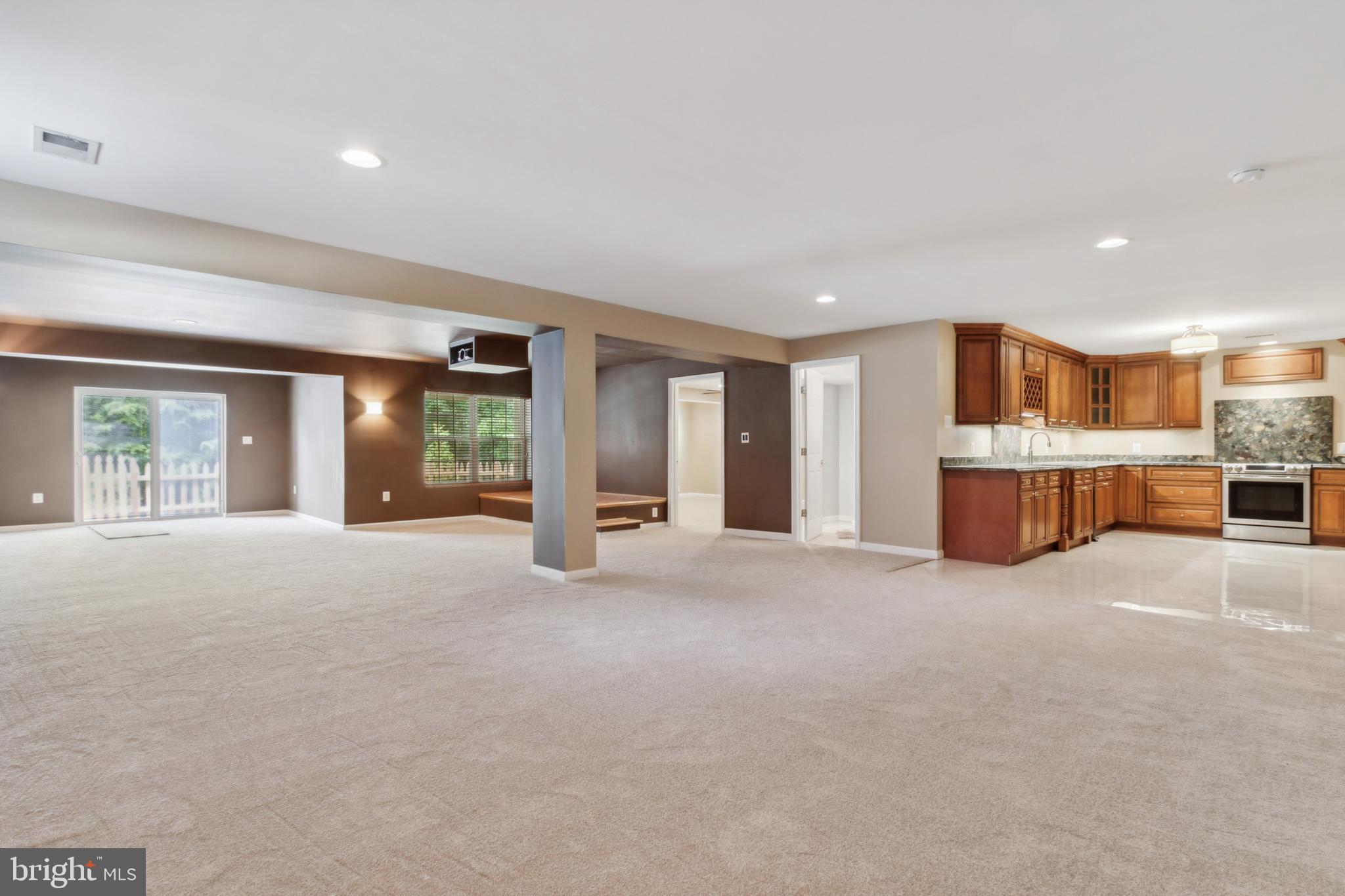 VINT HILL - Residential