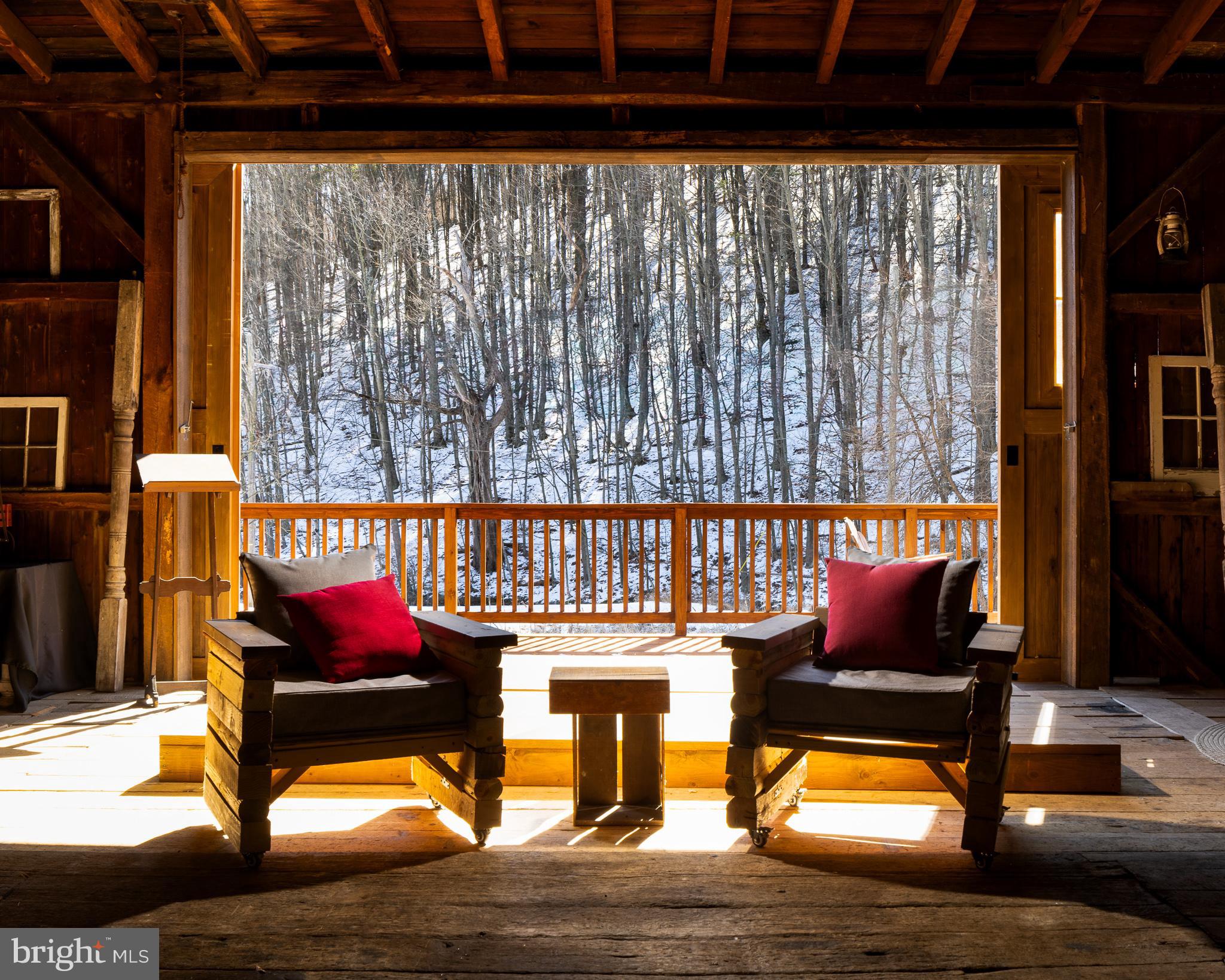 20 ACRE WOODS - Residential